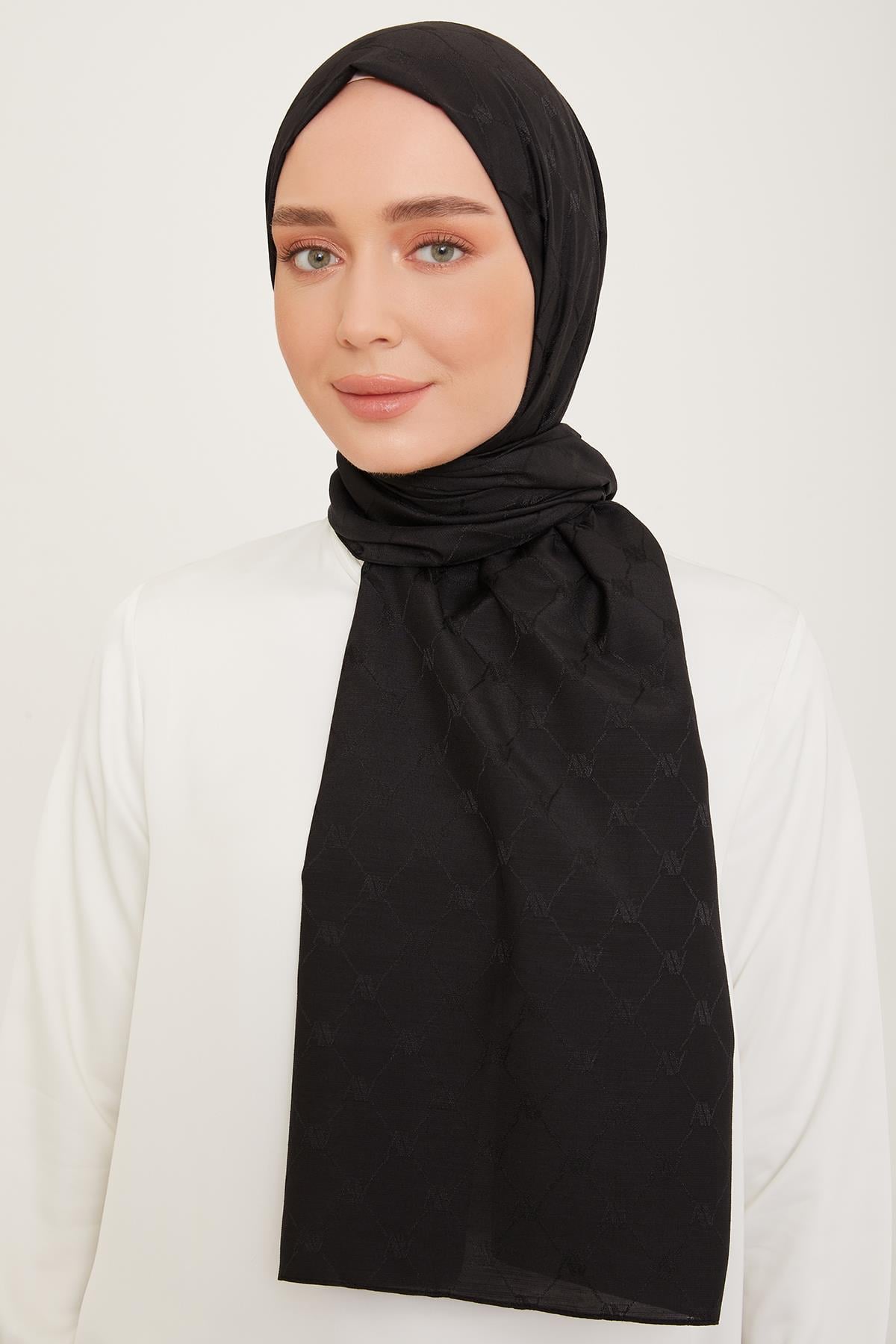 Armine Trend Monogram Şal 1