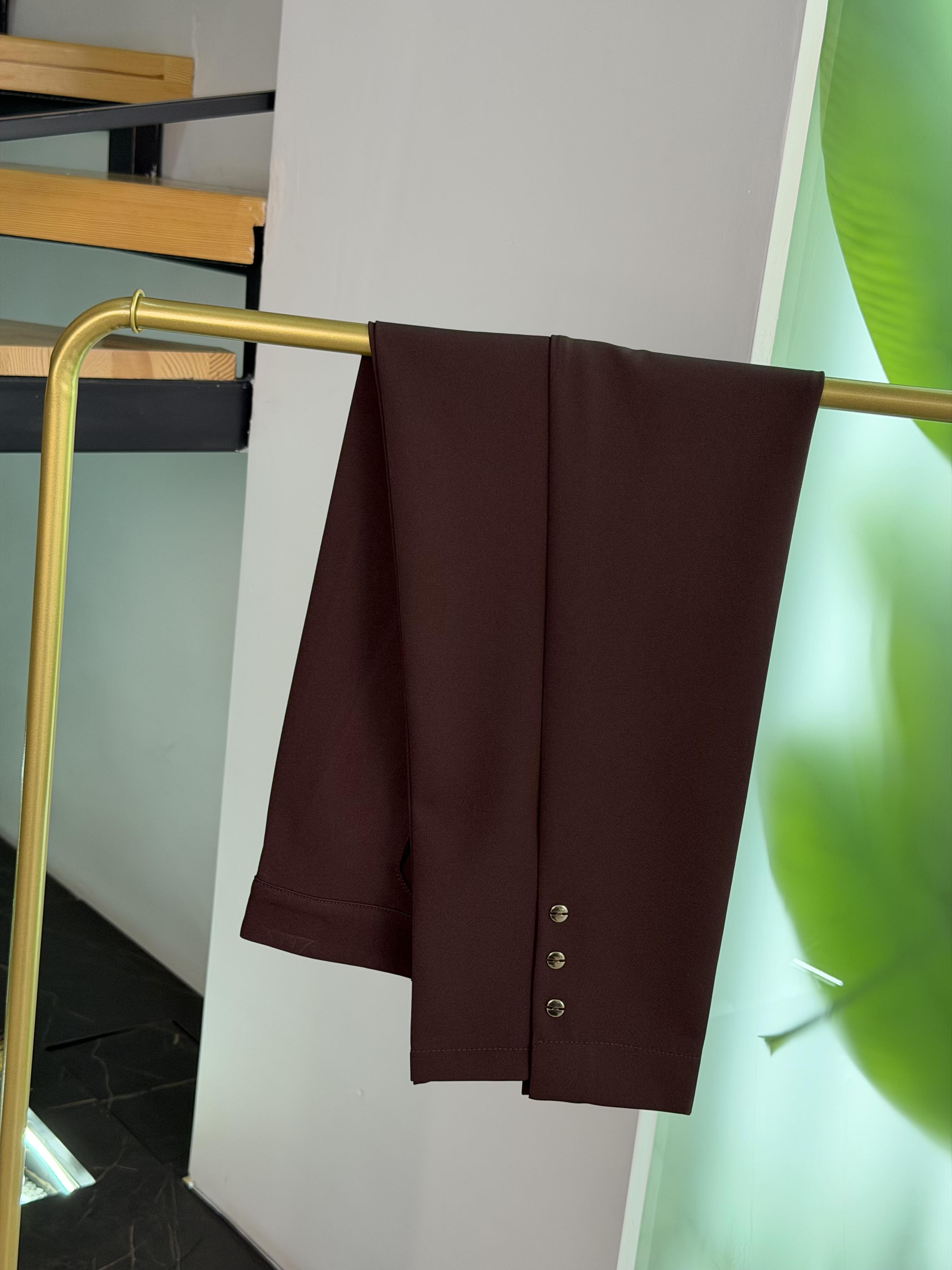 Beli Lastikli Düğme Detaylı Kahve Renk Kadın Pantolon