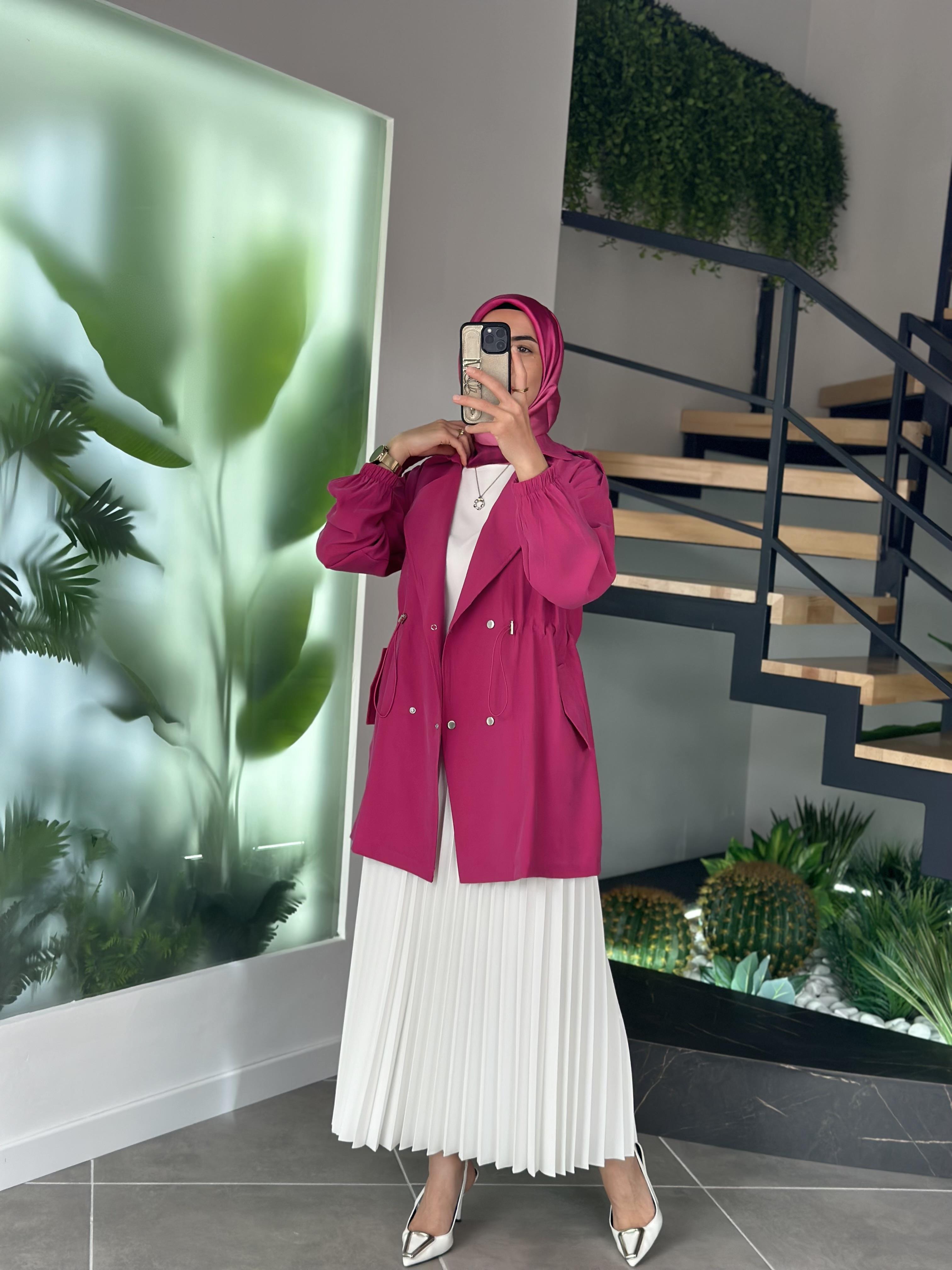 Ekru Renk Beli Lastikli Piliseli Etek