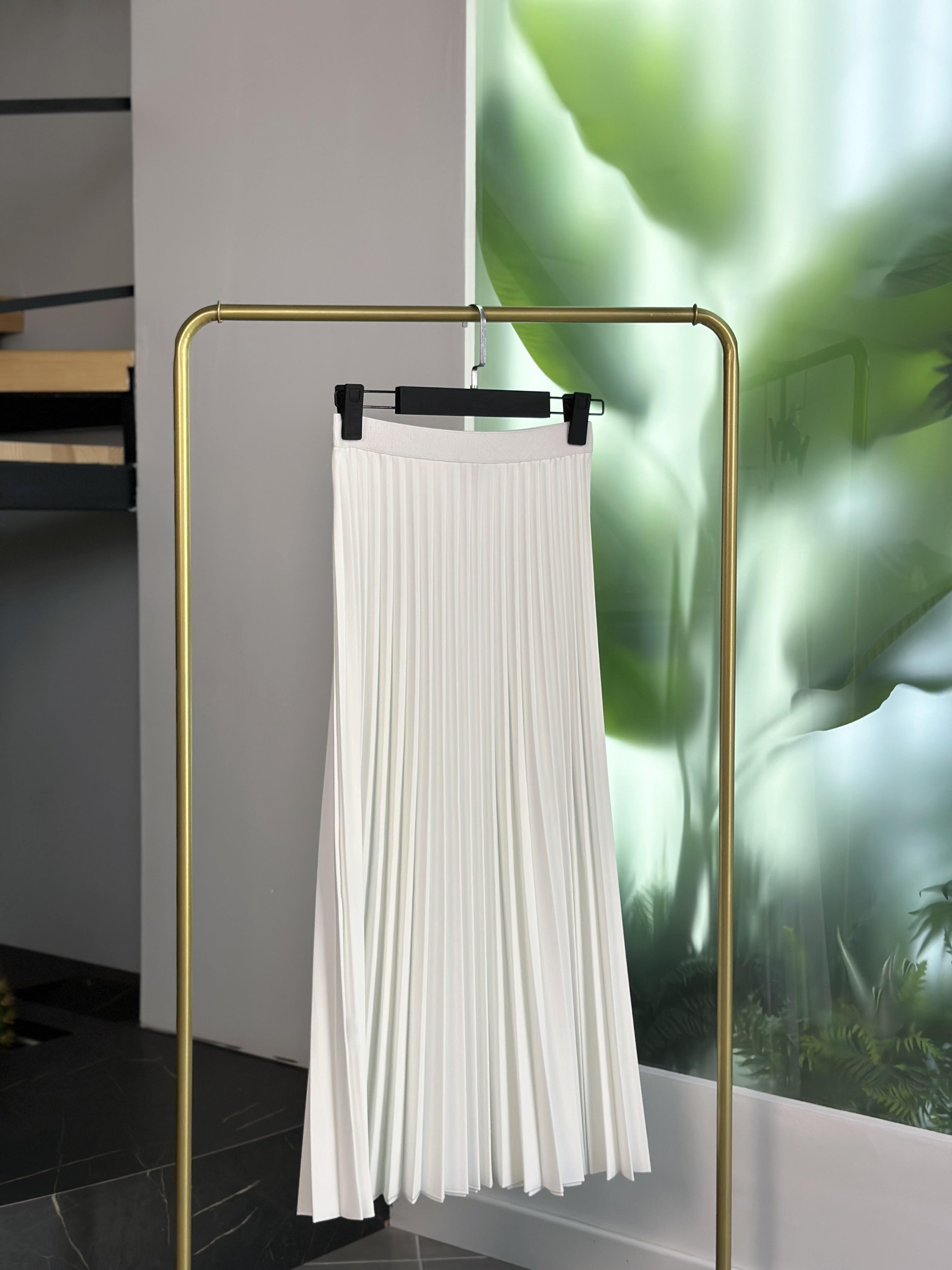 Ekru Renk Beli Lastikli Piliseli Etek