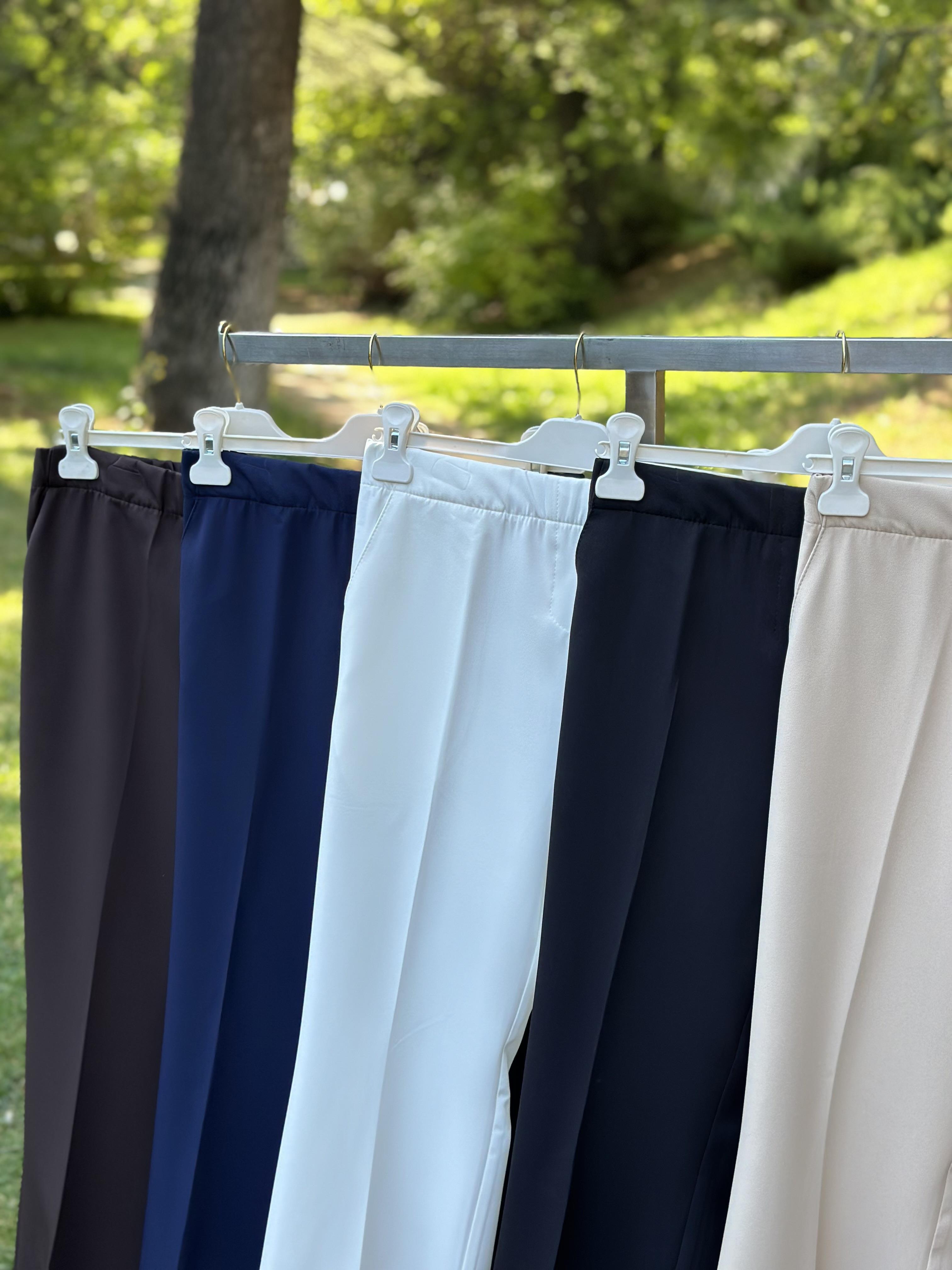 Beli Lastikli Lacivert Renk Kadın İspanyol Paça Pantolon