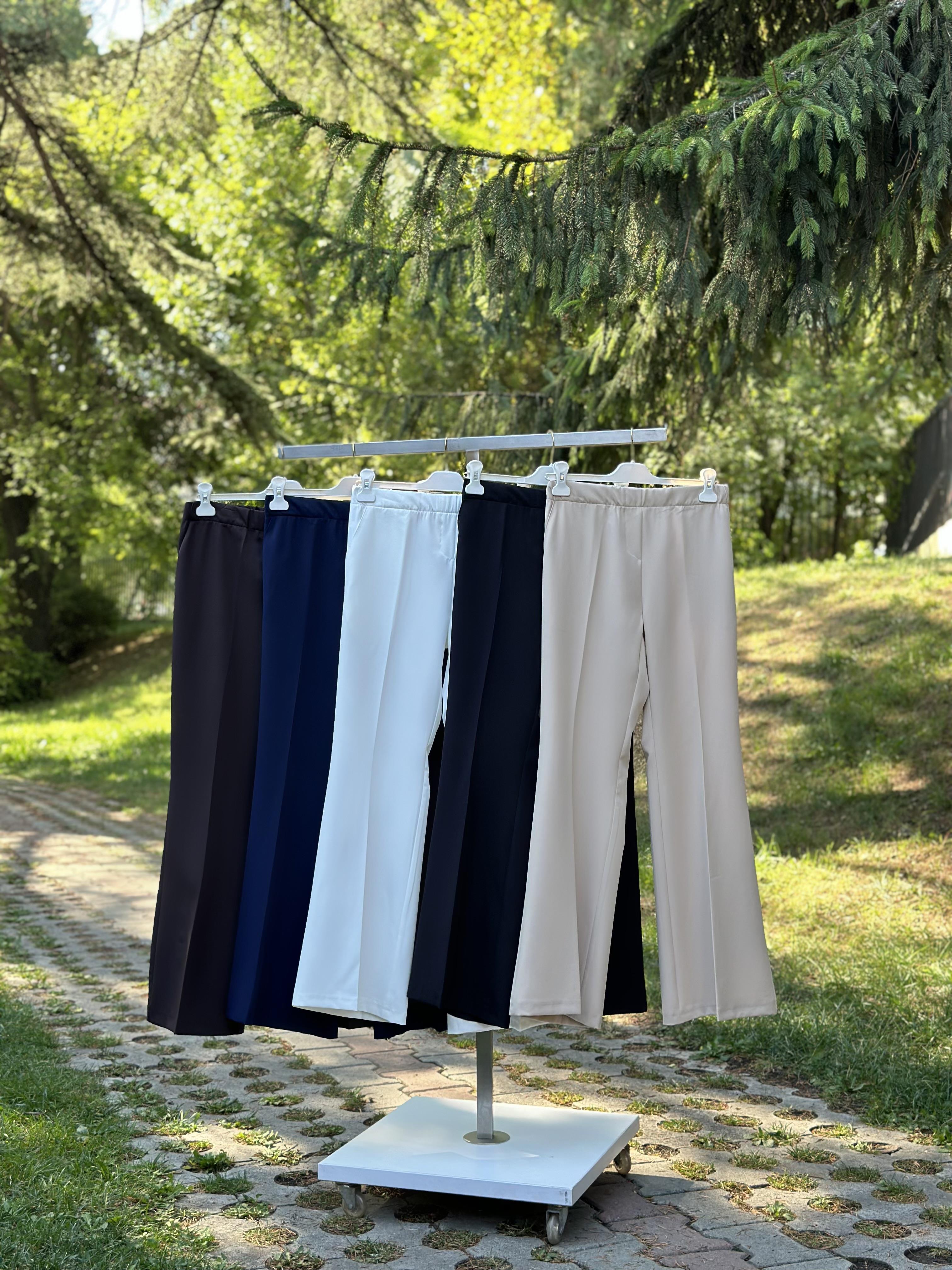 Beli Lastikli Lacivert Renk Kadın İspanyol Paça Pantolon