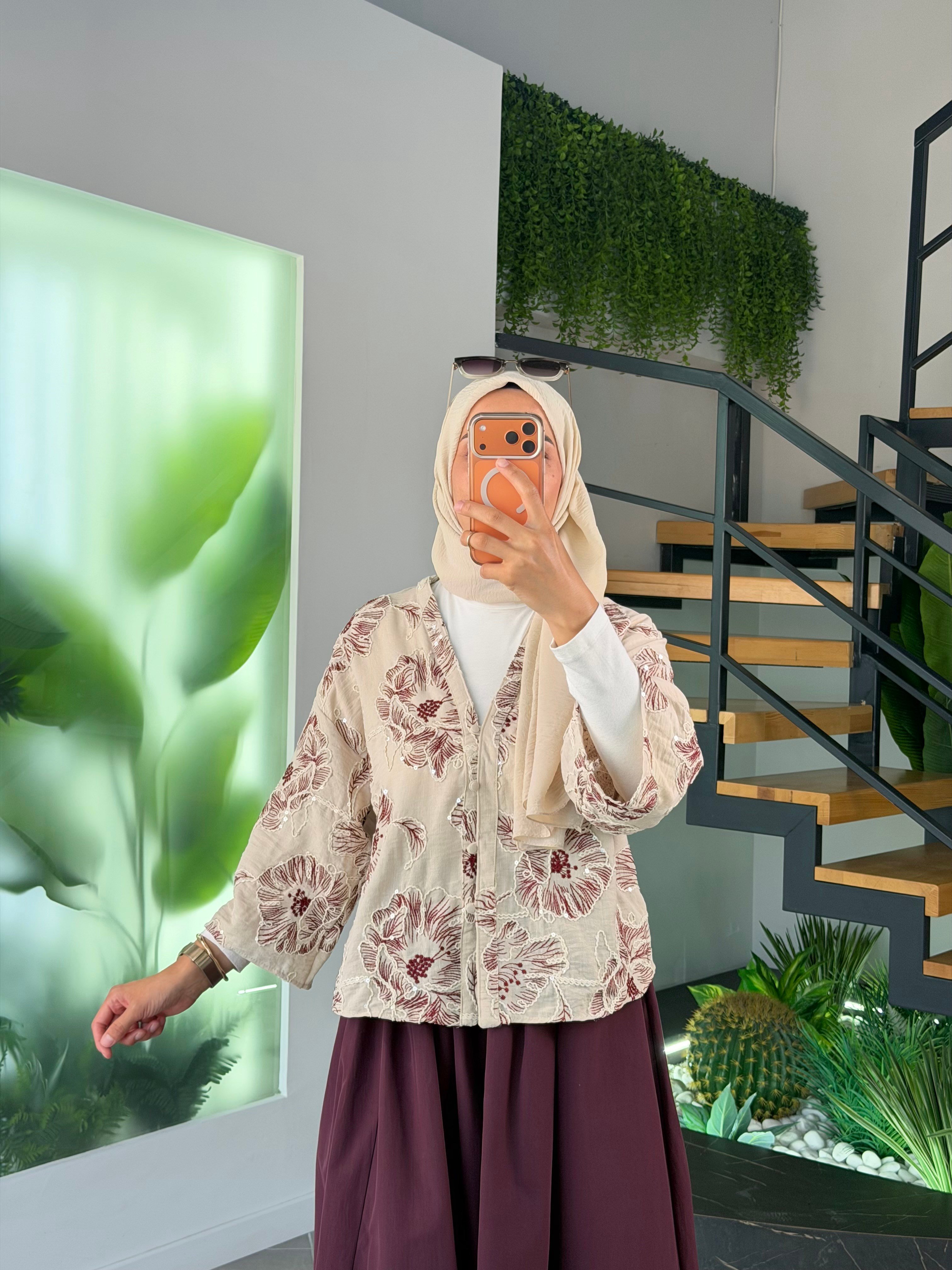 Bordo Renk Nakış Ve Pulet İşlemeli Kimono