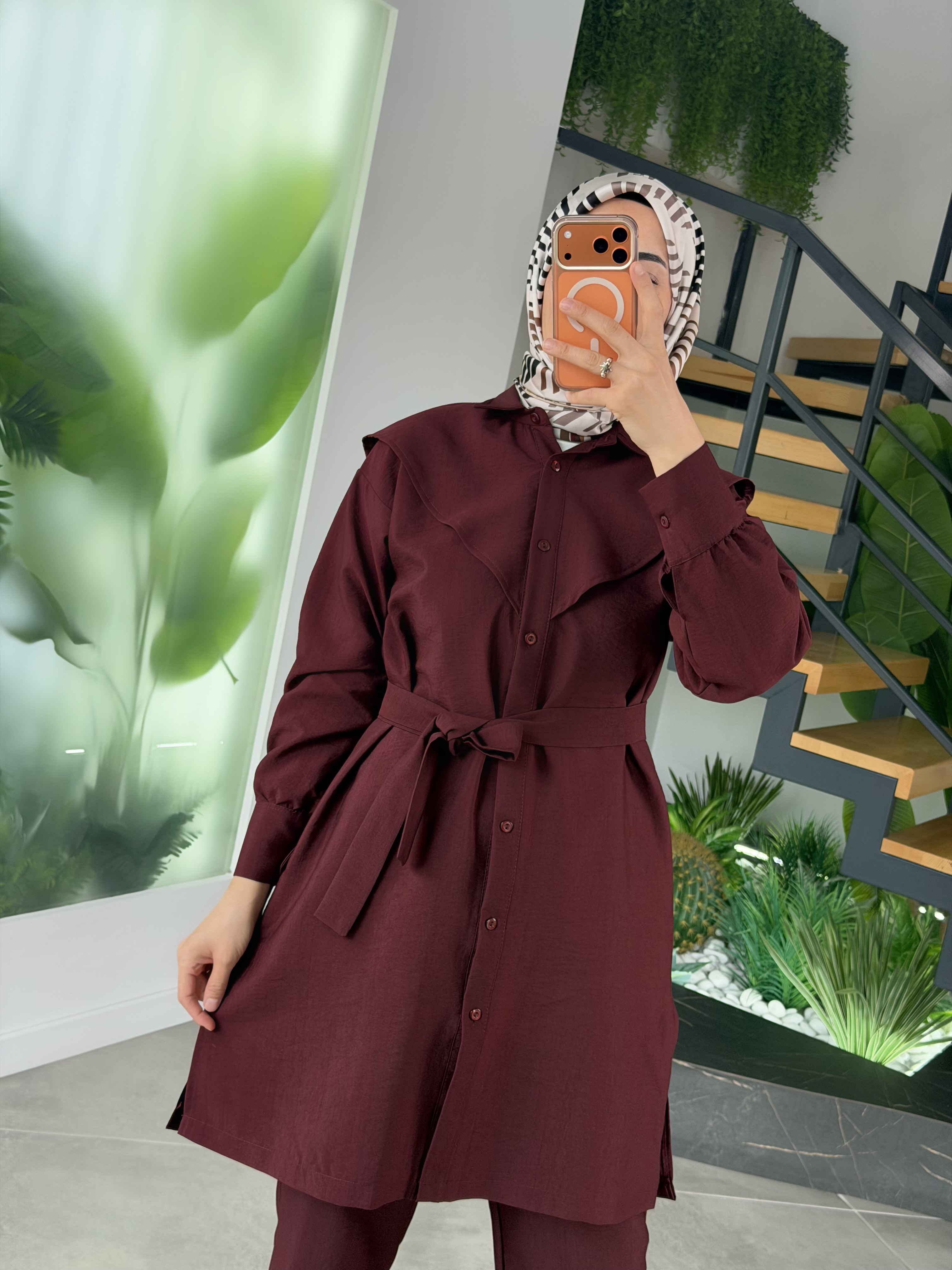 Bordo Renk Seyyar Kemerli Pantolonlu Takım