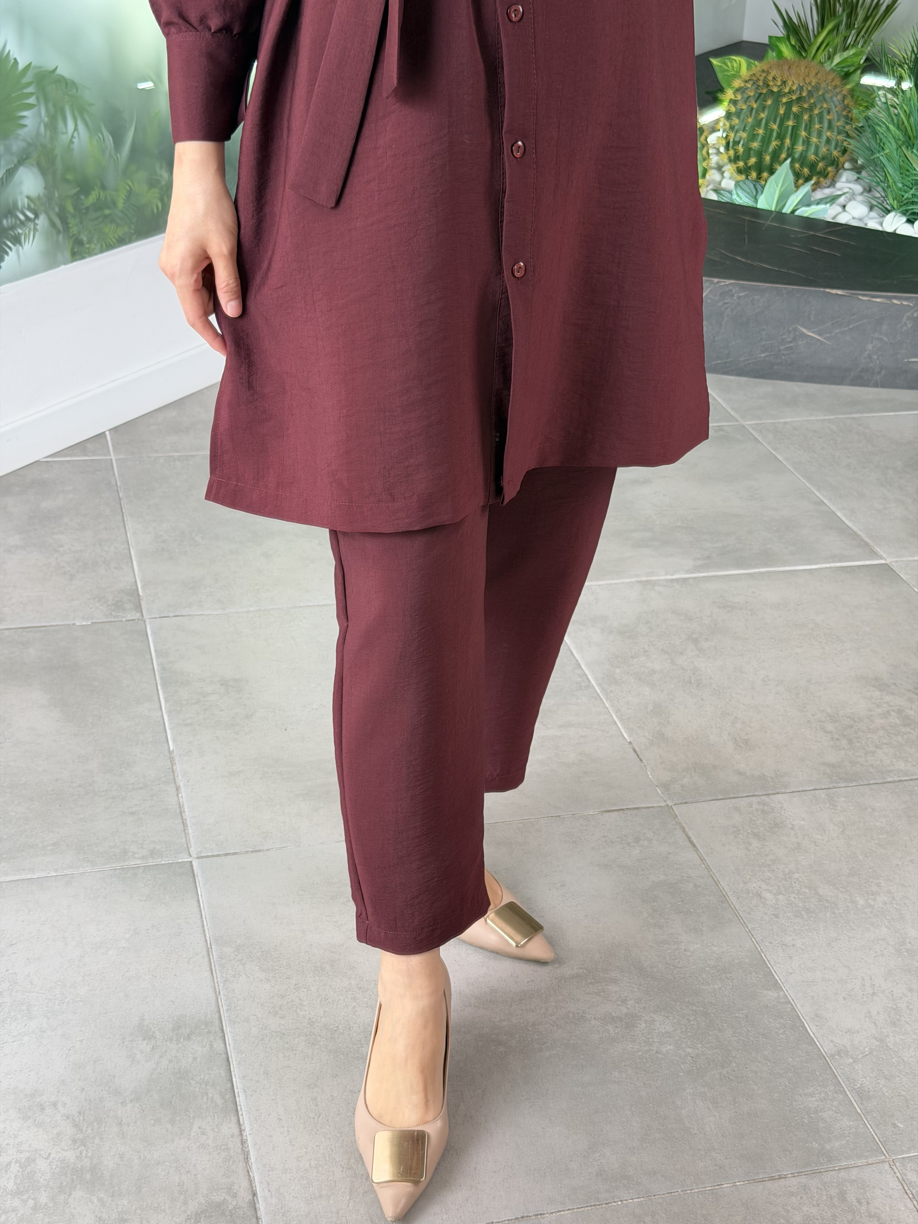 Bordo Renk Seyyar Kemerli Pantolonlu Takım