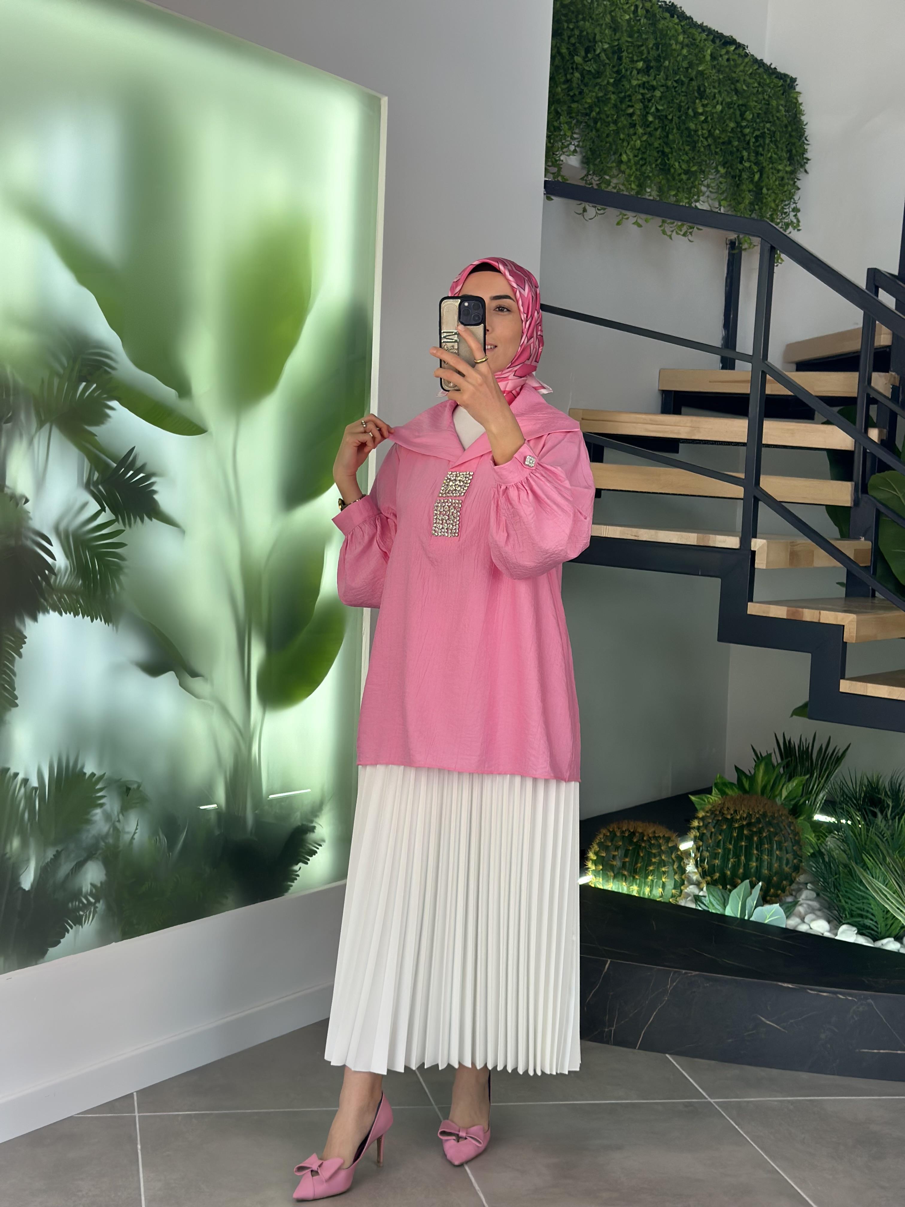 Devirme Yakalı Yapıştırma Taşlı Pembe Renk Kadın Tunik