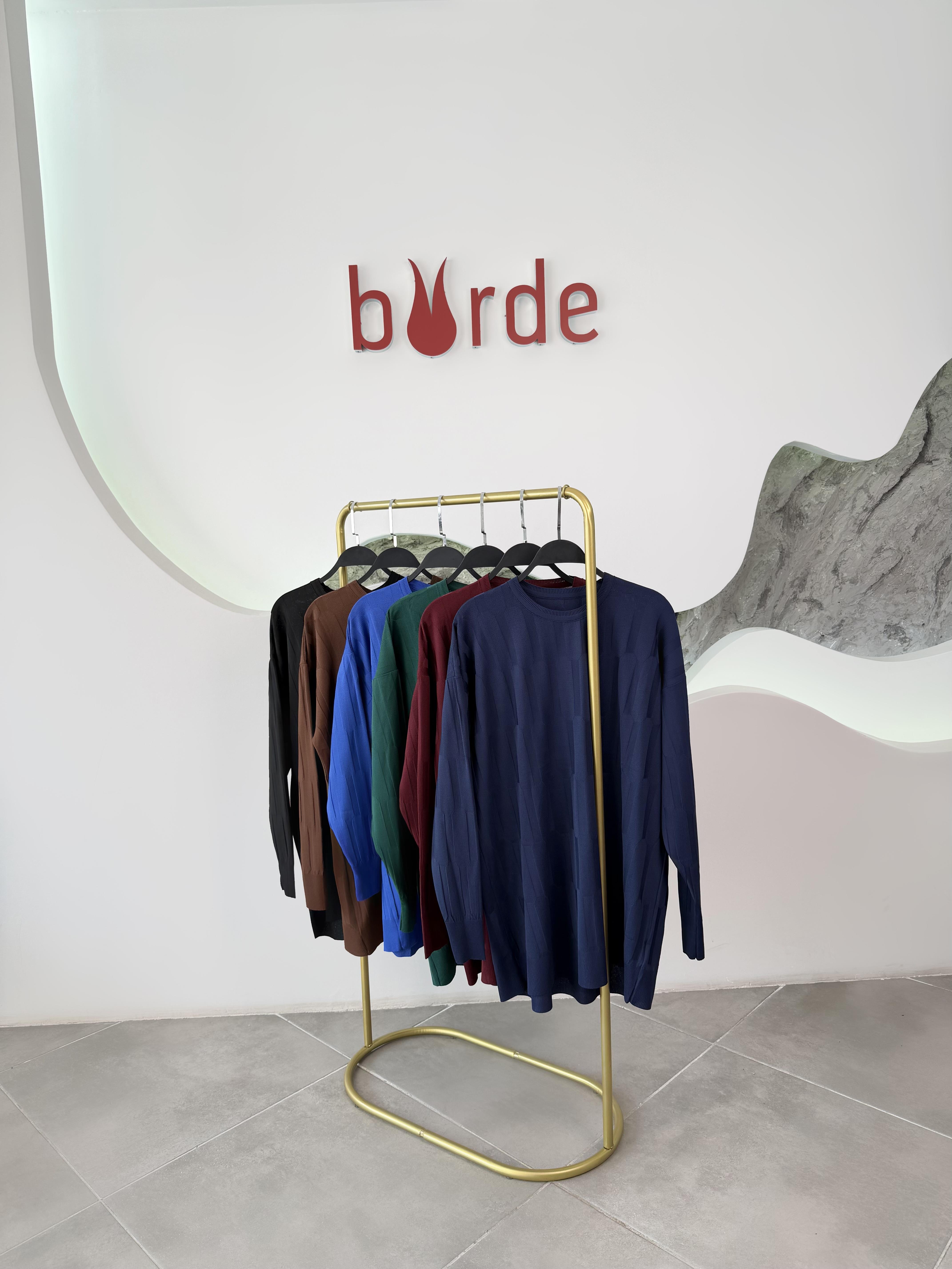 Kahve Renk Geometrik Desenli Merserize Tunik