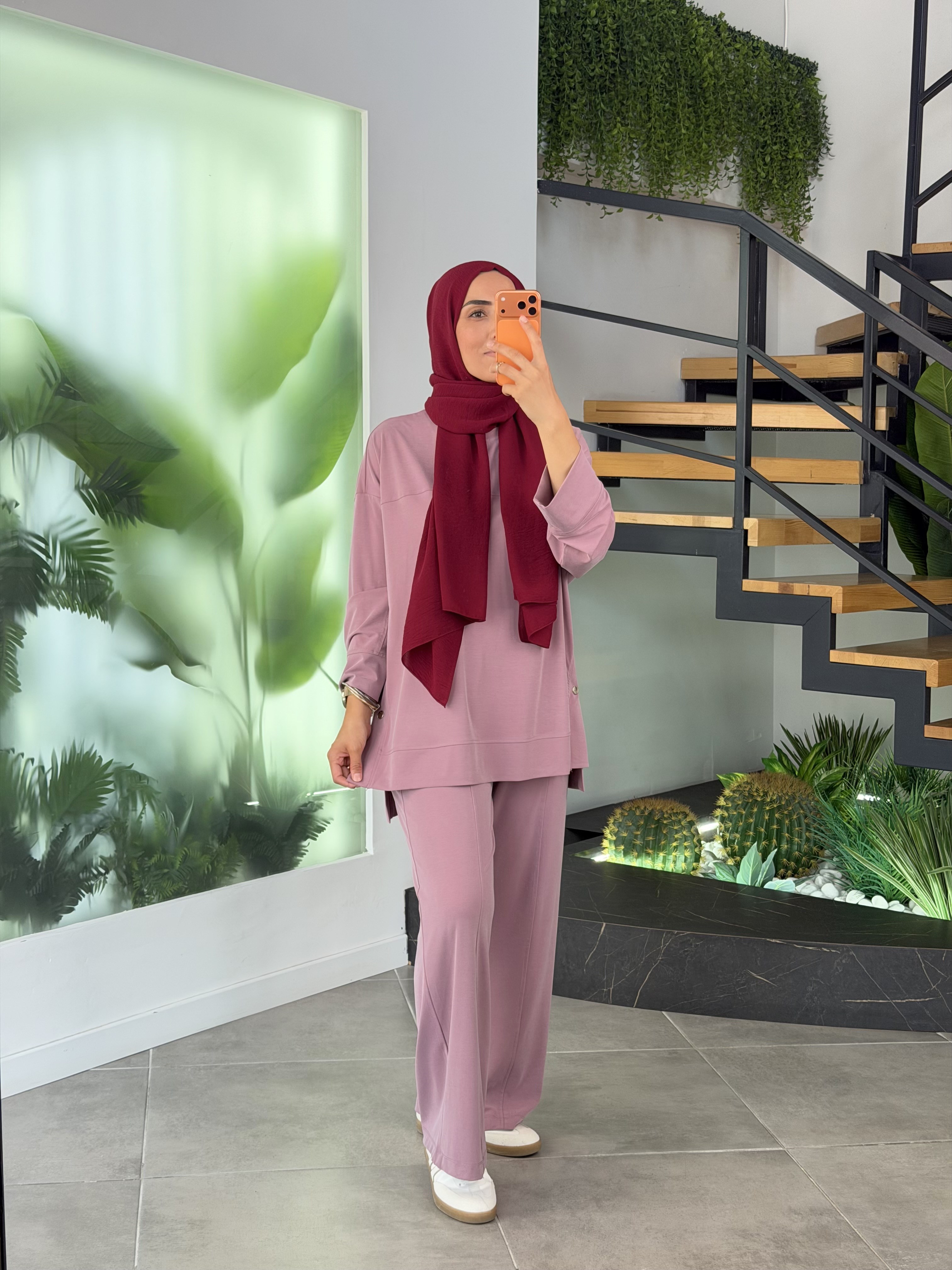 Gül Renk Çıtçıt Detaylı Pantolonlu Takım