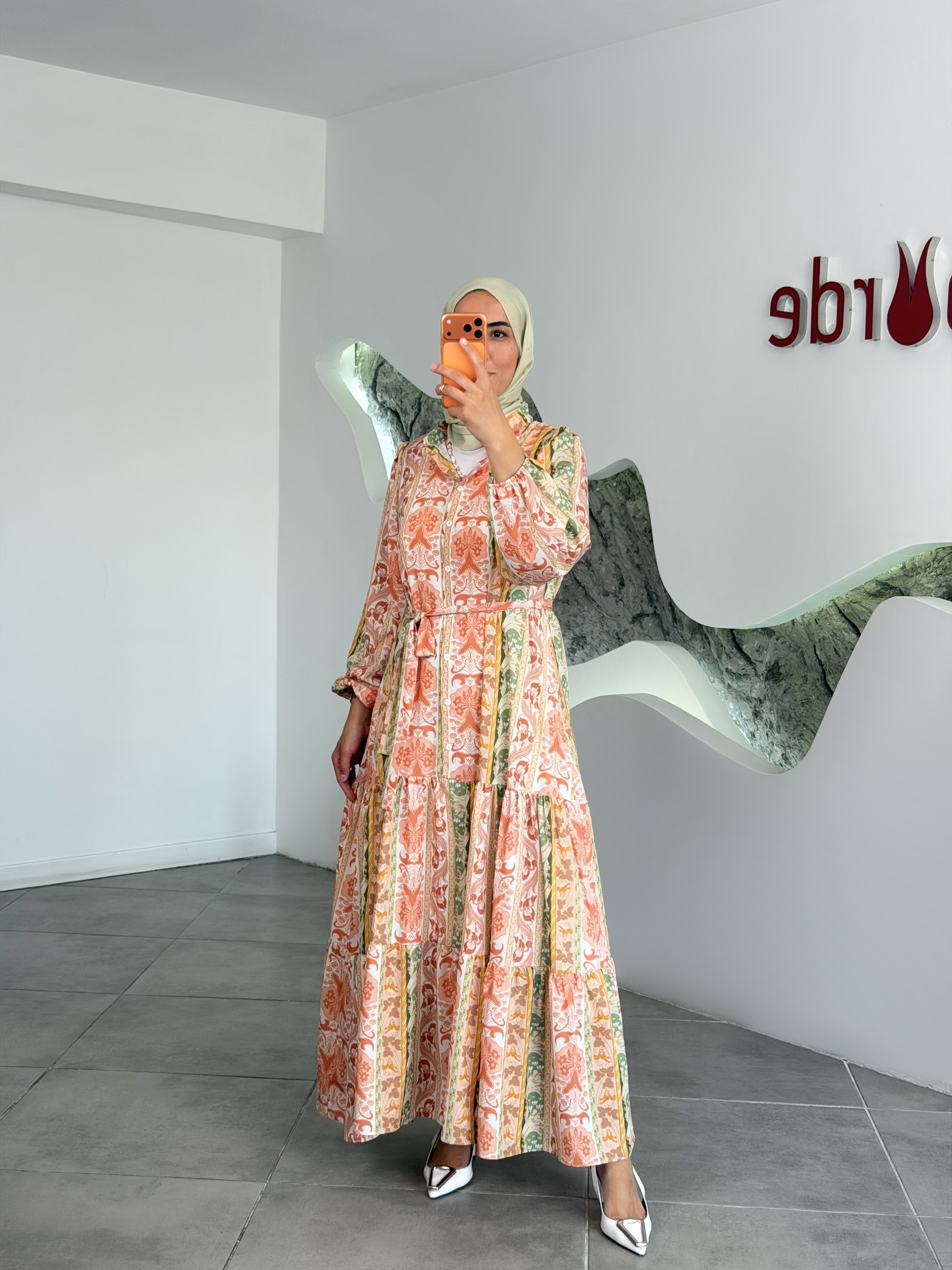 Haki Renk Hakim Yaka Desenli Katlı Yaz Elbisesi
