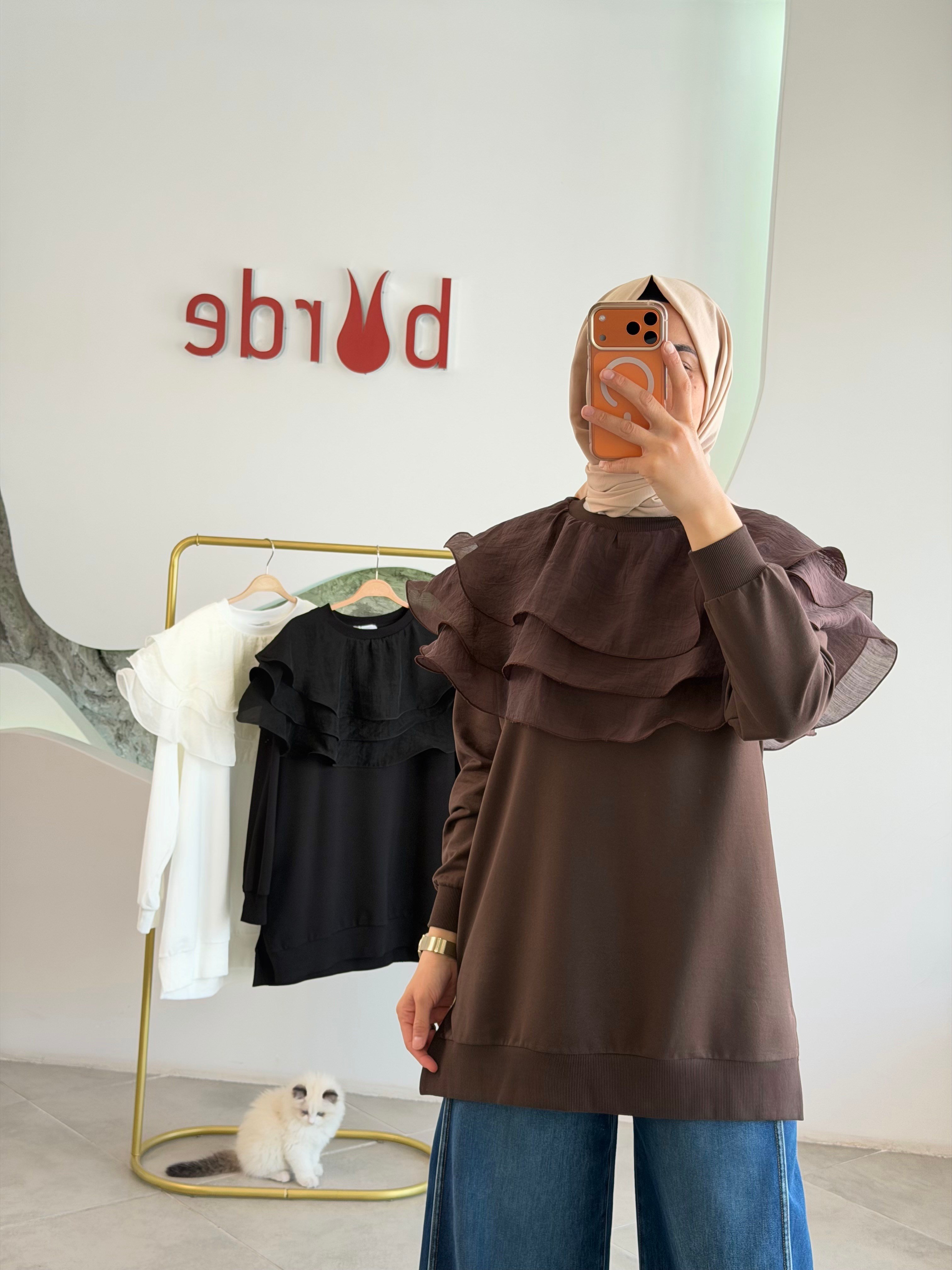 Kahve Renk Romantik Fırfır Detaylı Sweatshirt