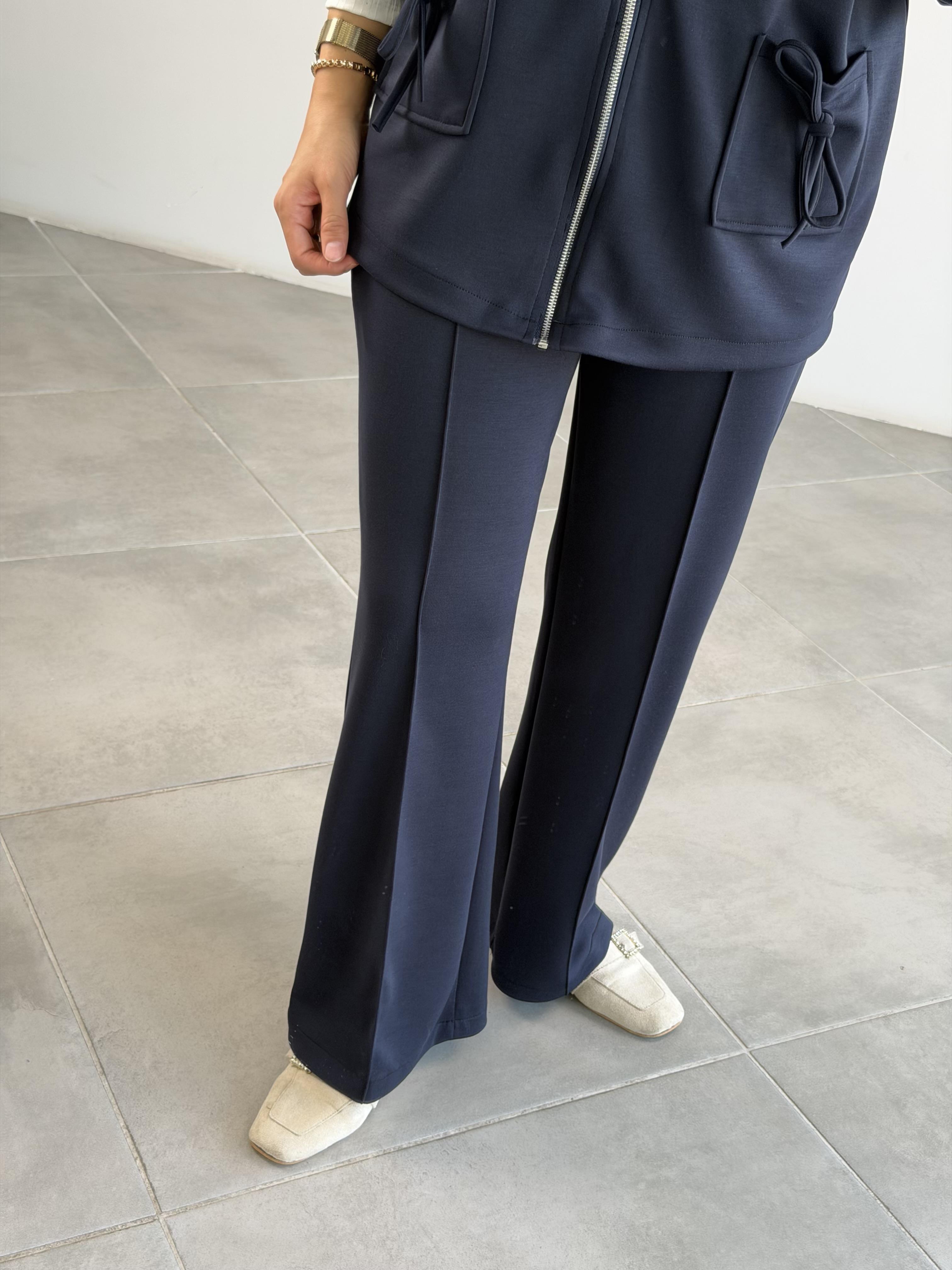 Lacivert Renk Ceketi Fermuarlı Kadın Takım