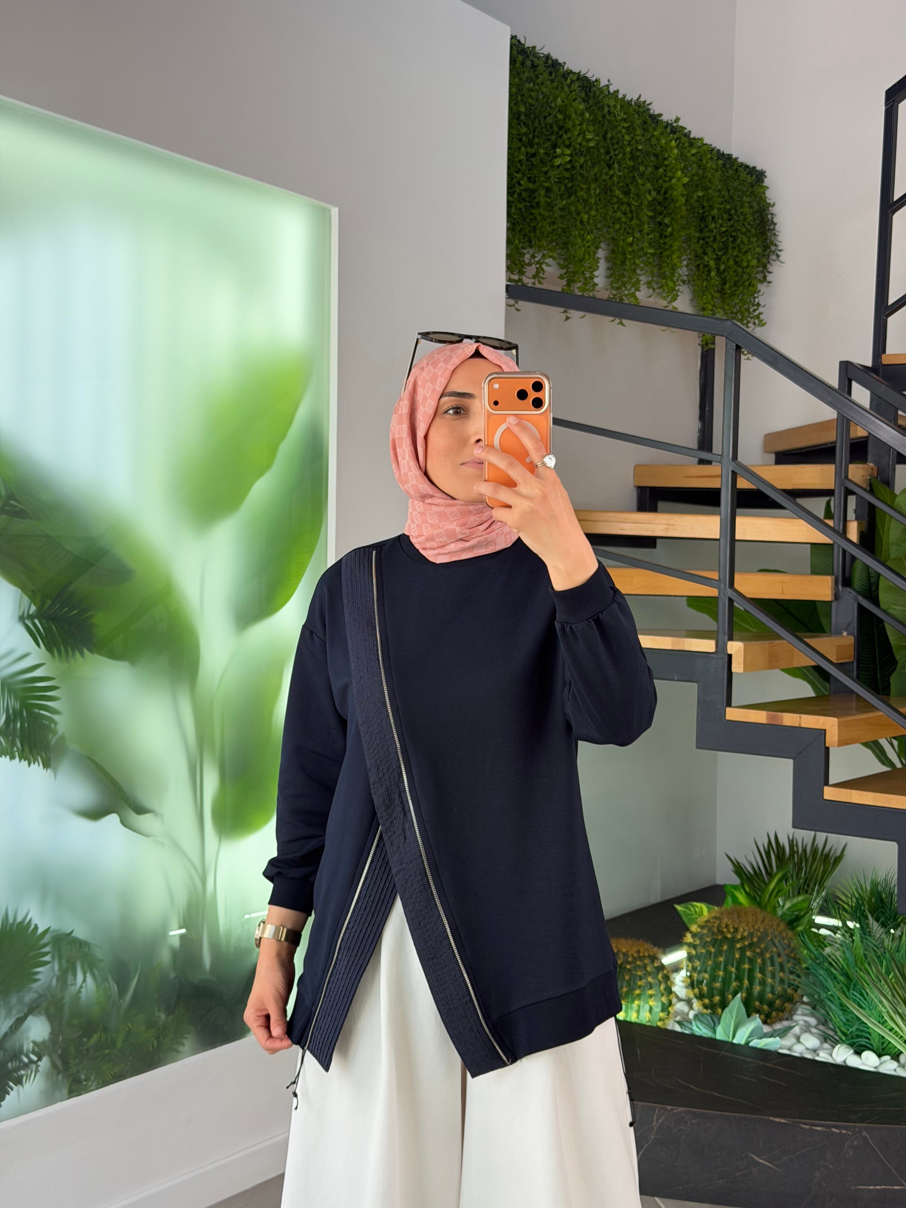 Lacivert Renk Fermuar Detaylı Sweatshırt