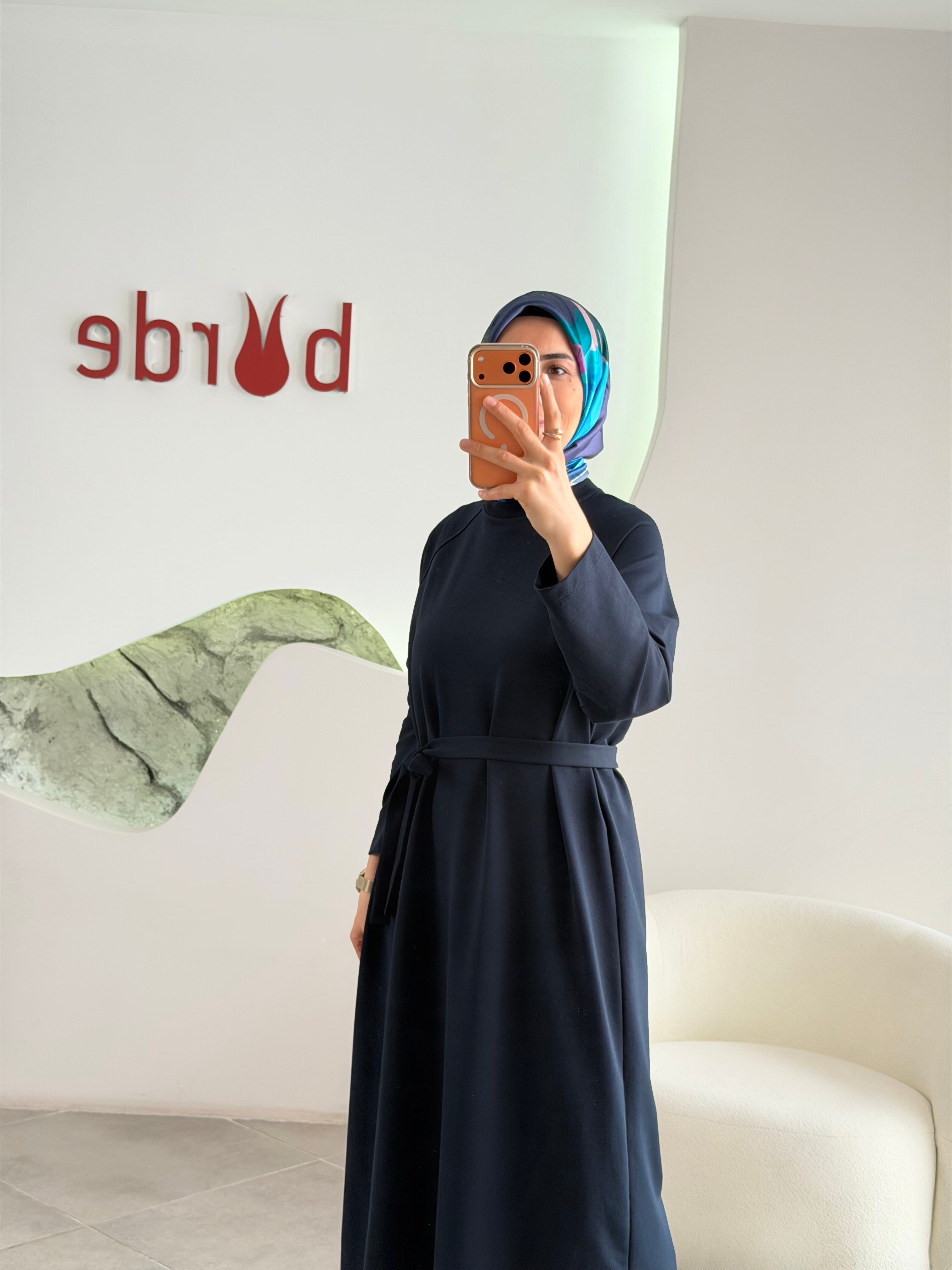 Lacivert Renk Kol Düğme Detaylı Kemerli Elbise
