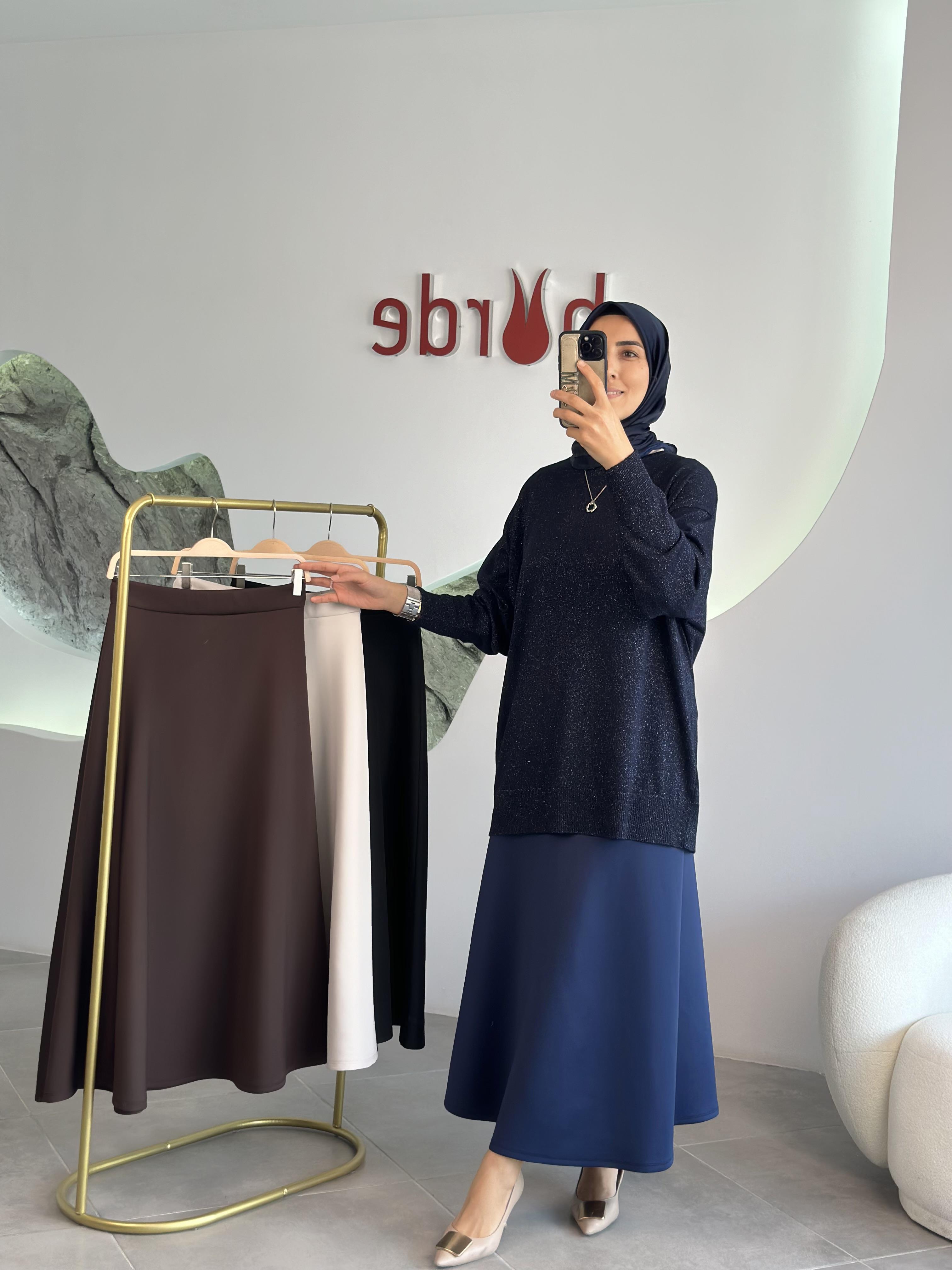 Lacivert Renk Scuba Kumaş Kadın Kloş Etek