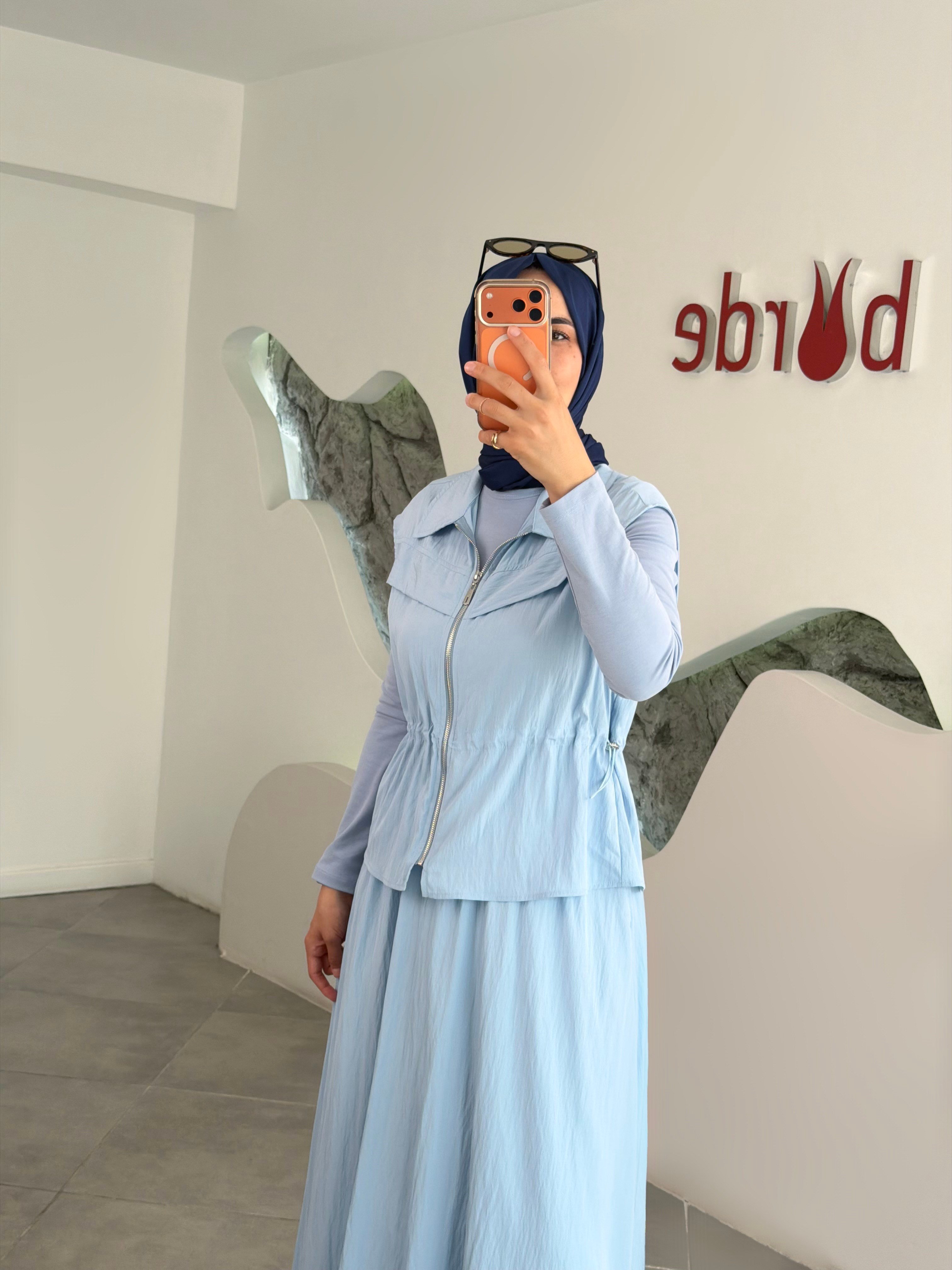 Mavi Renk Aller Detaylı Yelekli ÜçlüTakım