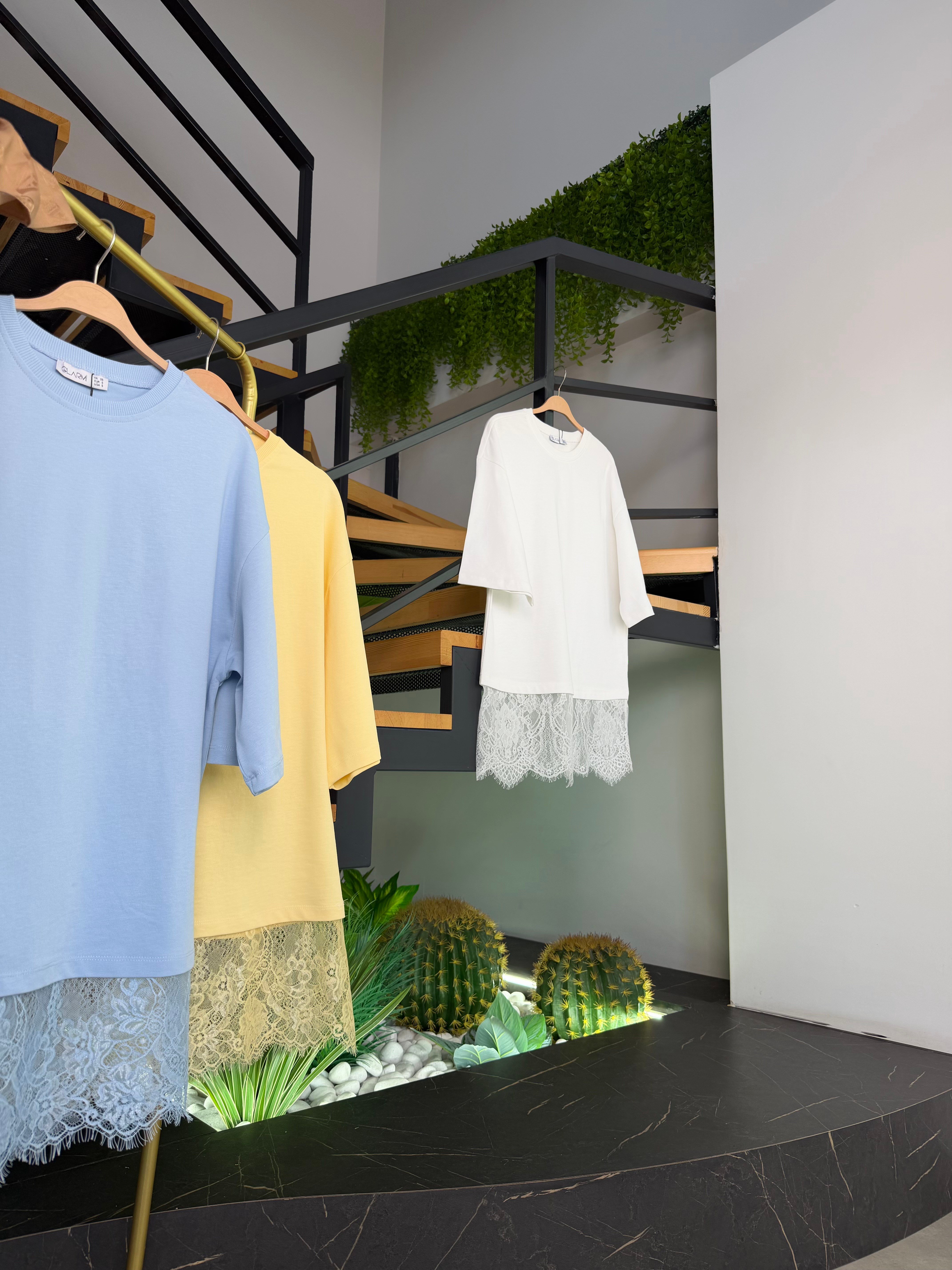 Mavi Renk Dantelli Süprem T-Shirt