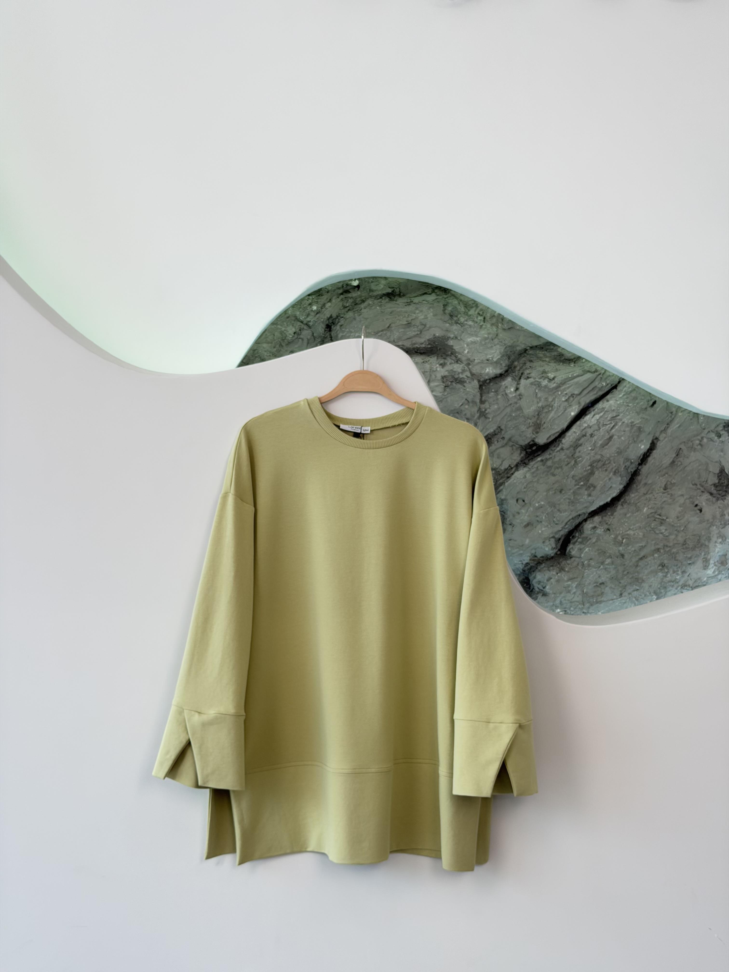 Olive Renk Yandan Yırtmaçlı Basıc Sweatshirt