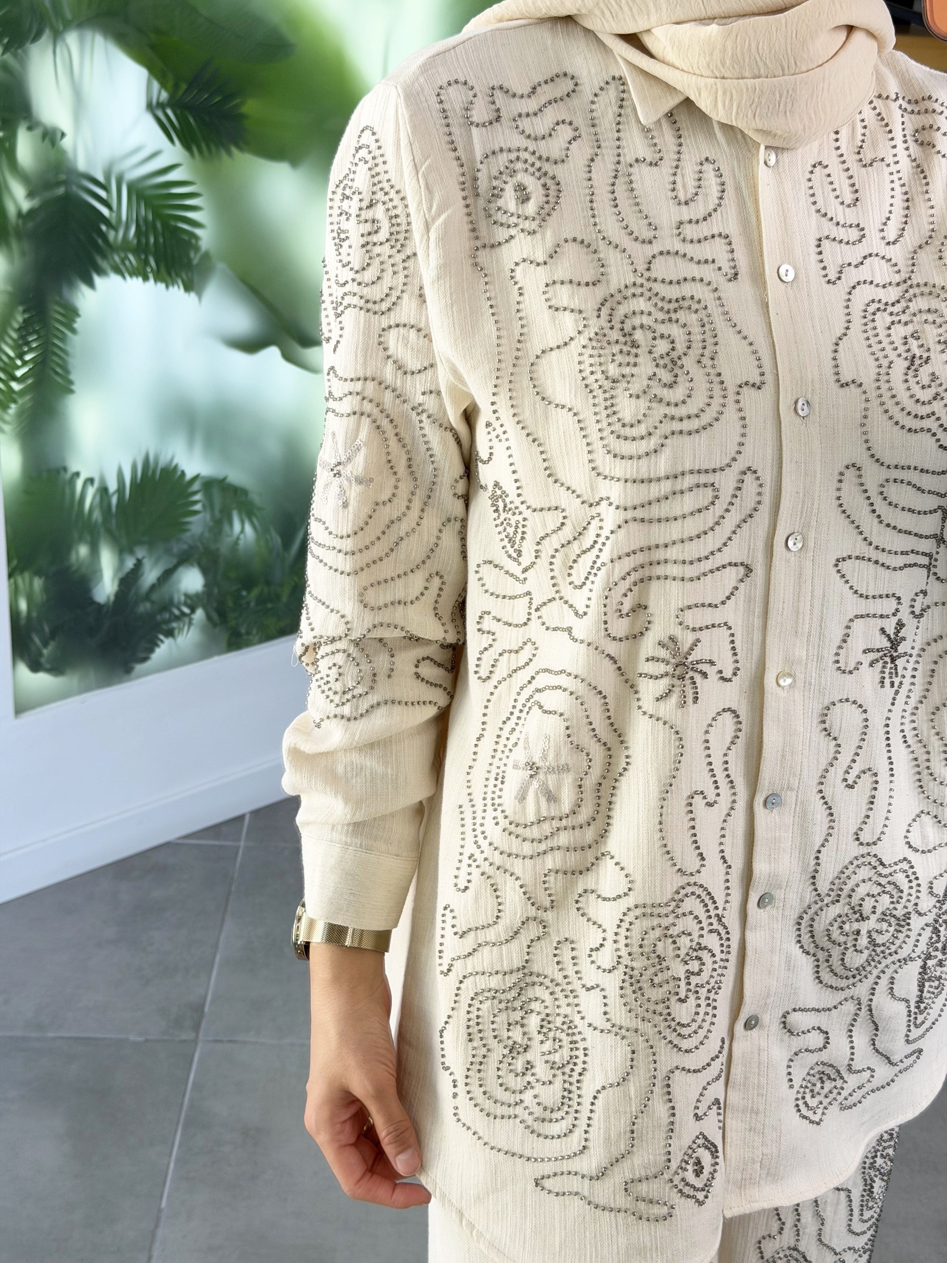 Orjinal Renk Naturel Kumaş Taş Boncuk İşlemeli Pantolonlu Takım