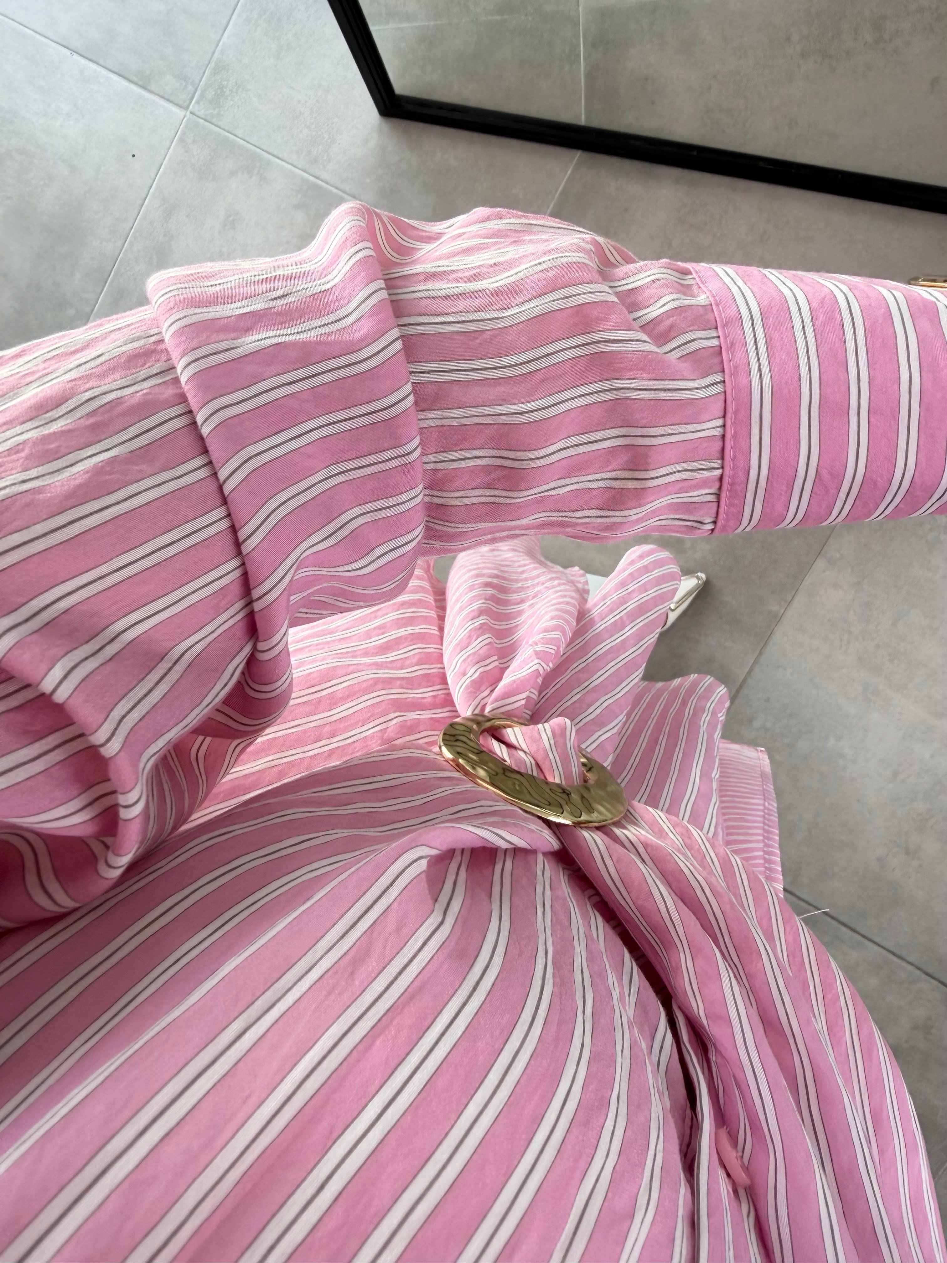 Pembe Renk Gold Tokalı Asimetrik Gömlek