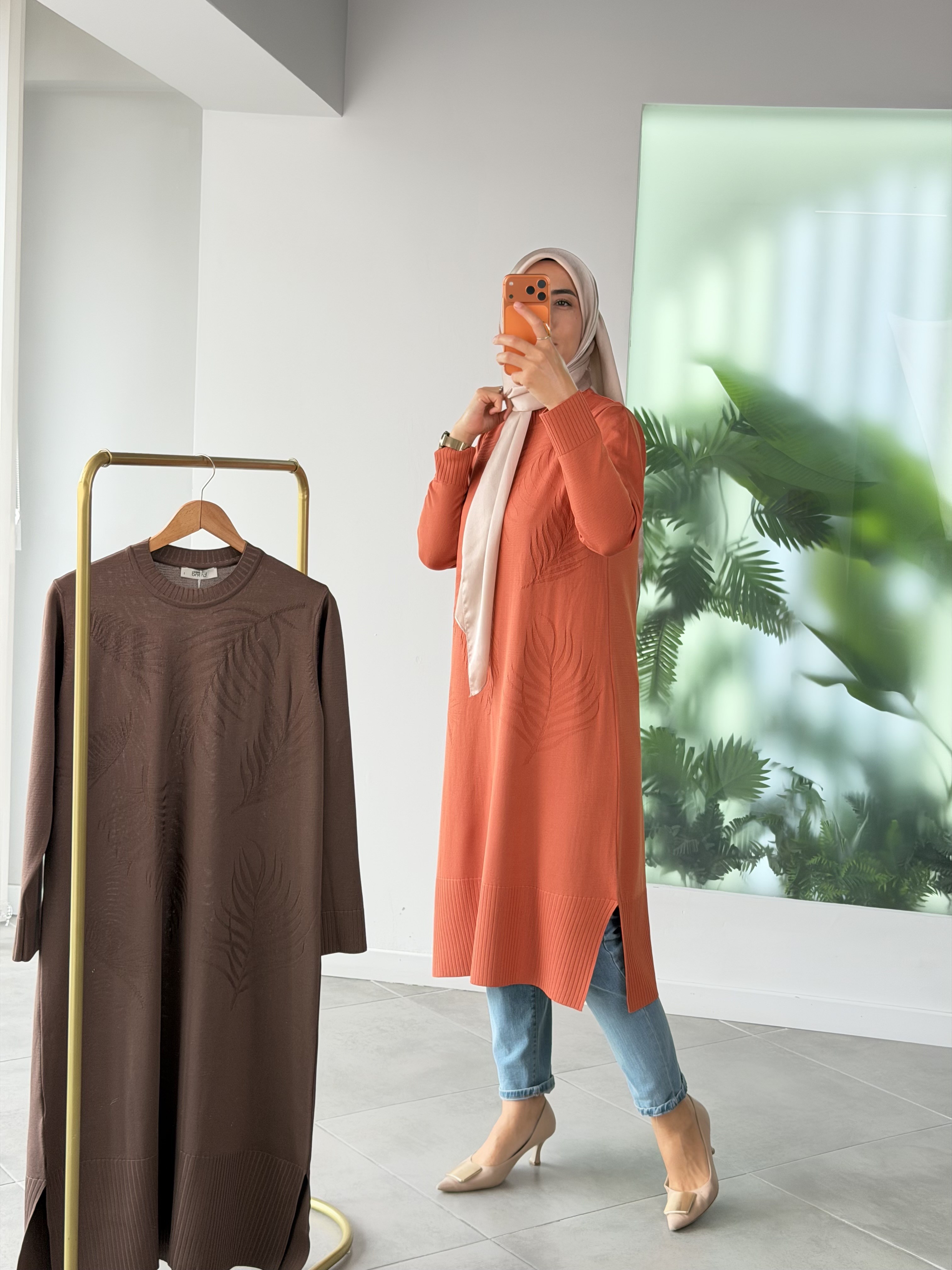 Şeftali Renk Kabartma Yaprak Desenli Merserize Tunik 26KTD408