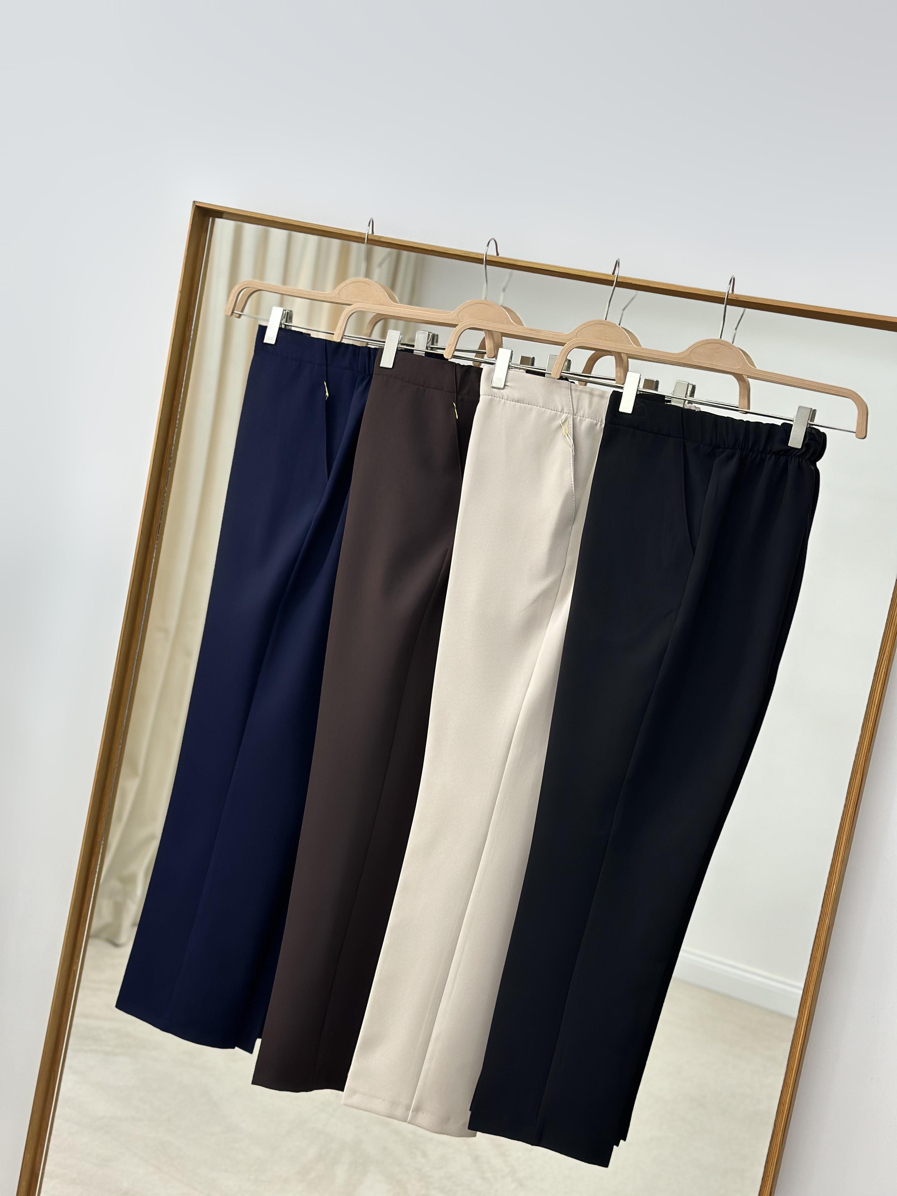 Beli Lastikli Siyah Renk Dar Paça Pantolon