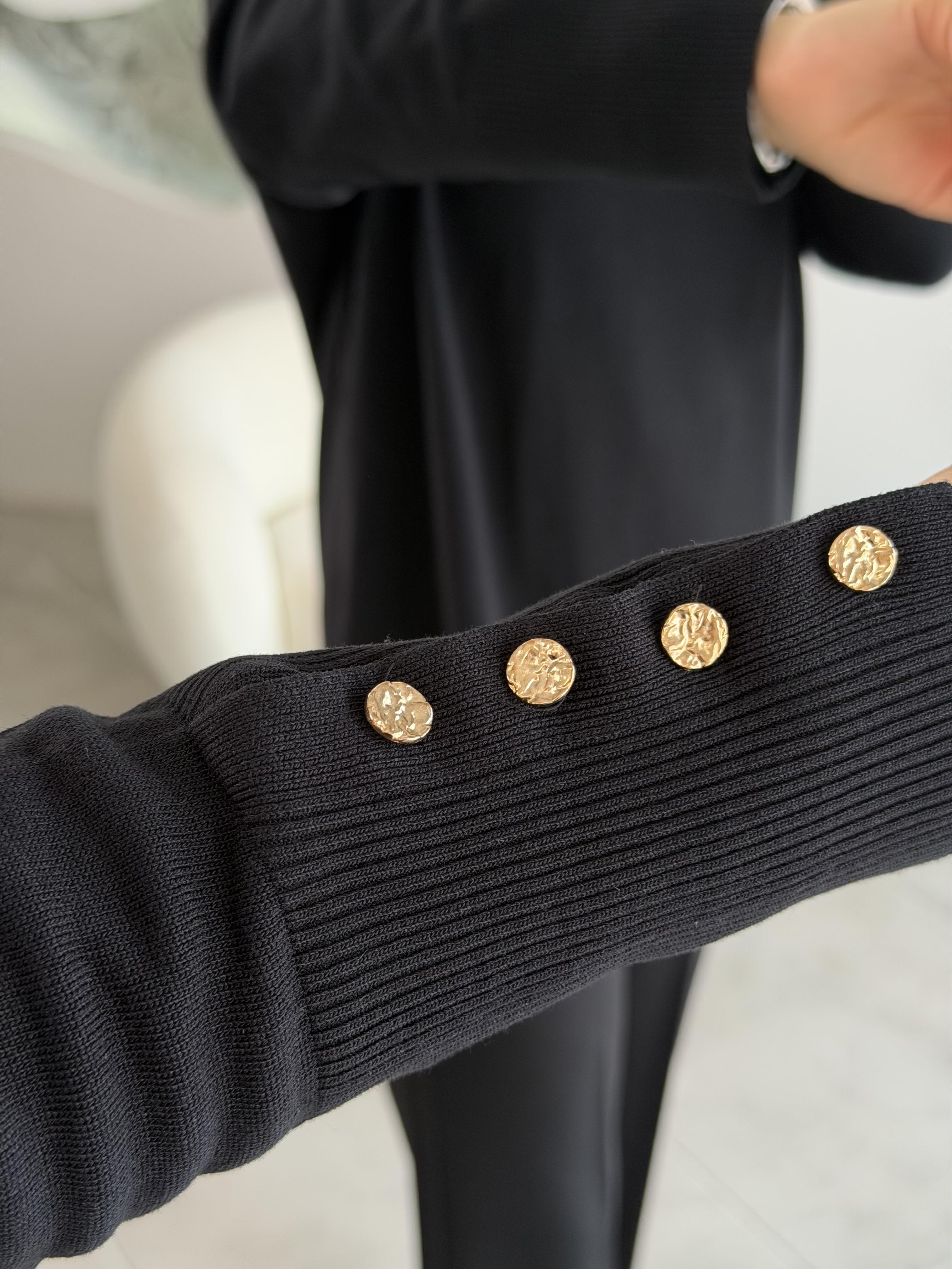 Siyah Renk Kol Manşeti Düğmeli Triko Tunik