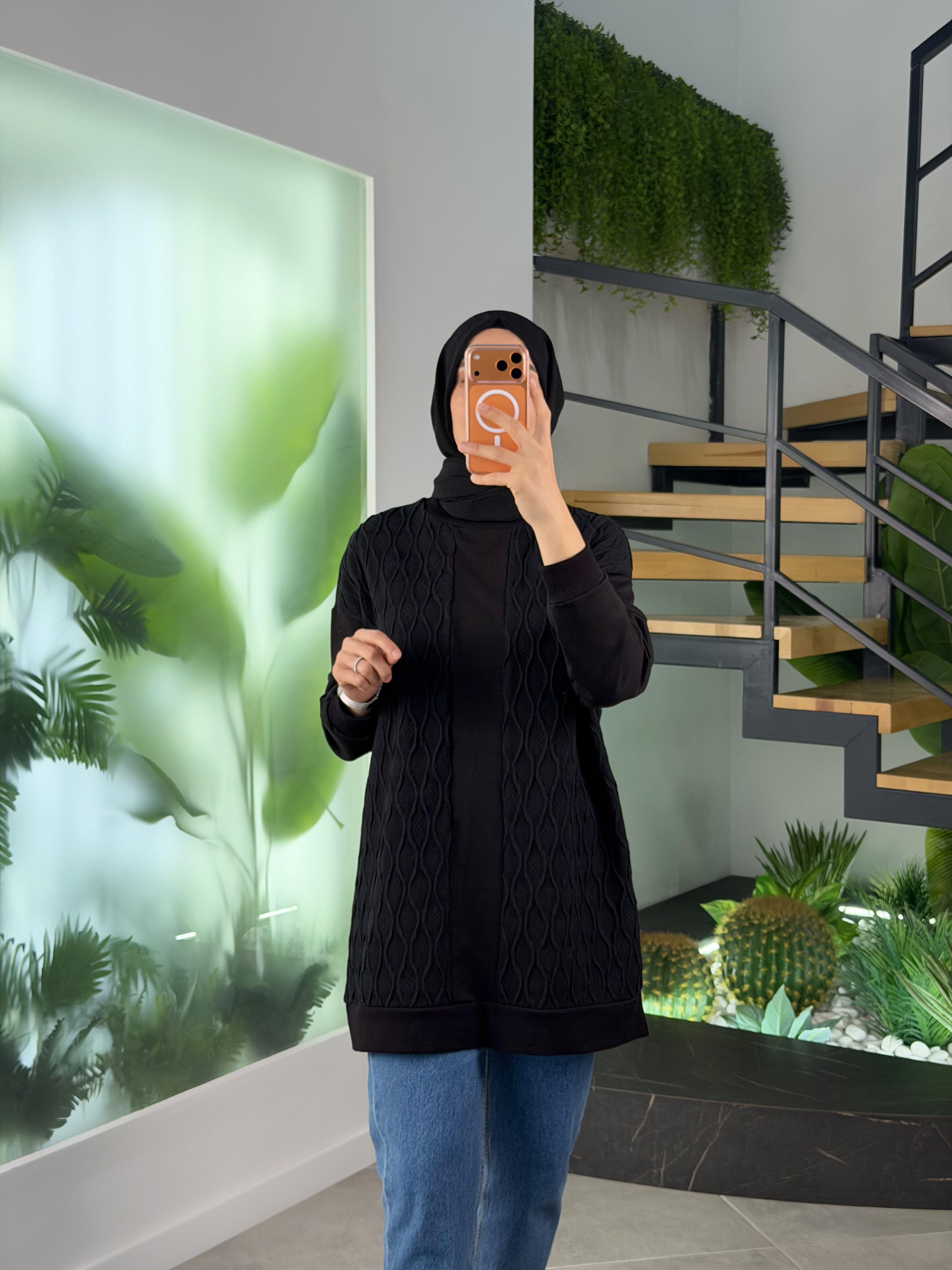 Siyah Renk Triko Garnili Tunik