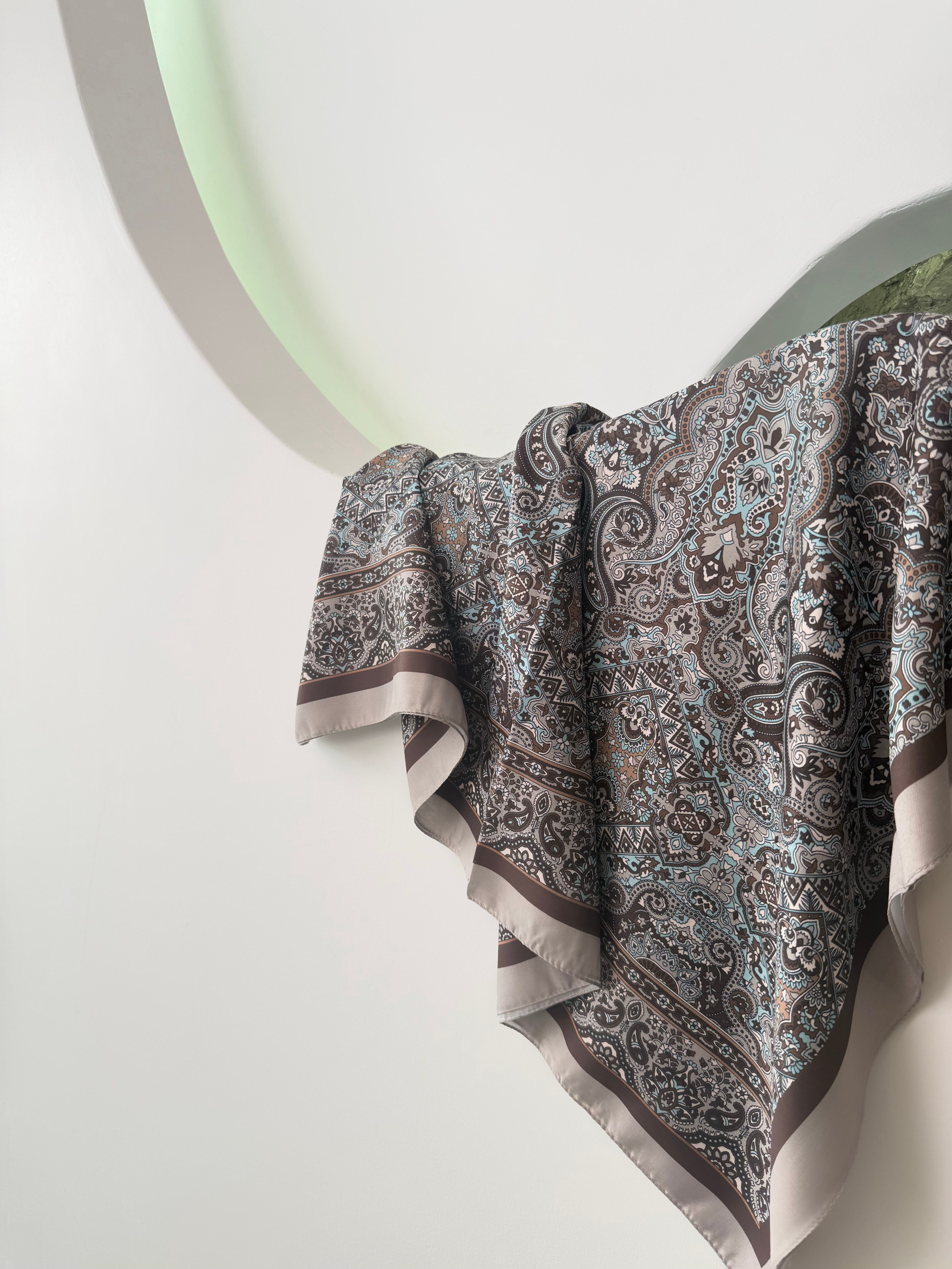 Vizon Renk Etnik Desenli Şal