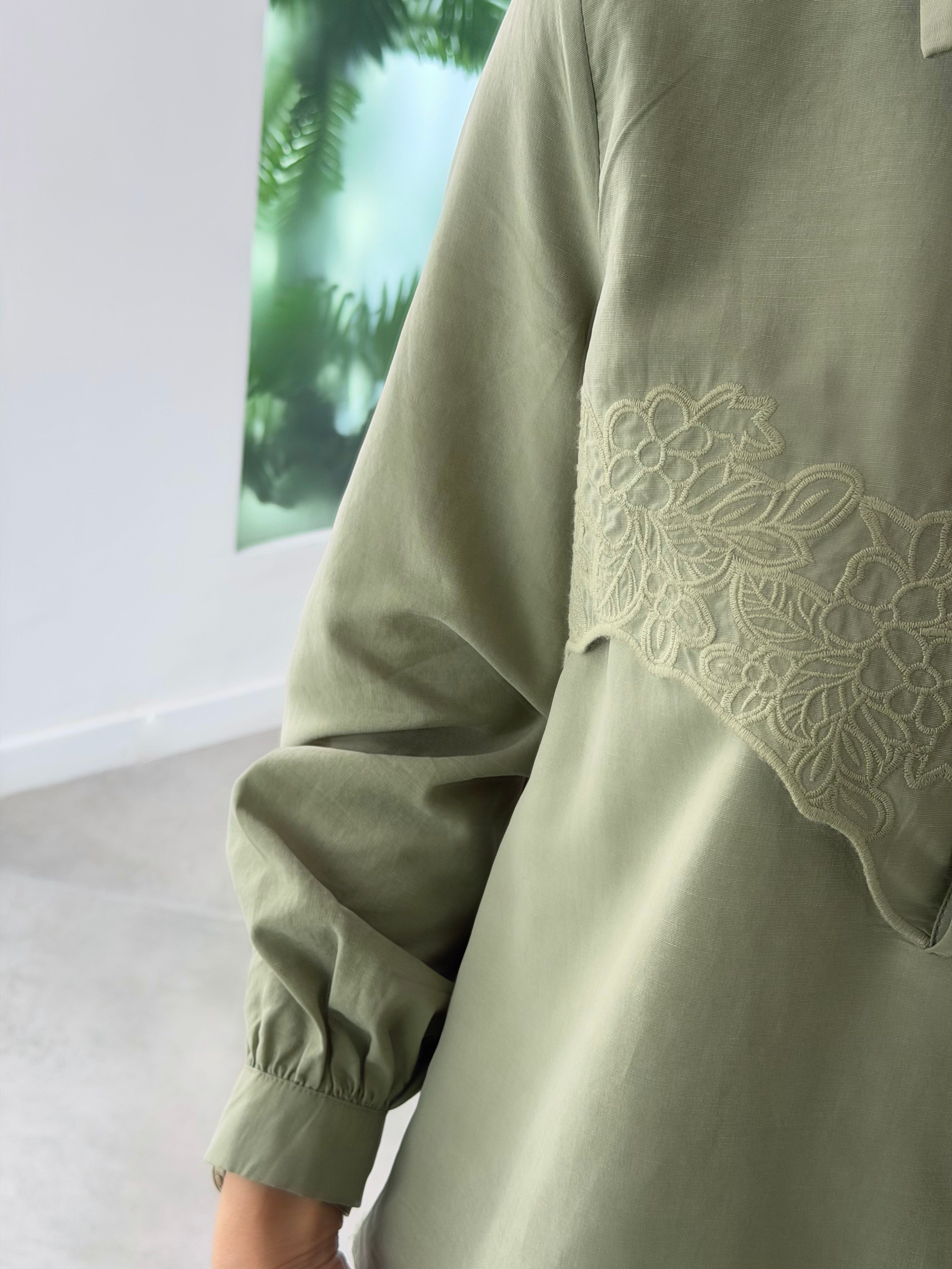 Yeşil Renk Cupra Kumaş Nakış Detaylı Etekli Takım