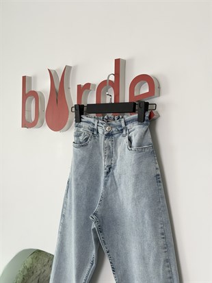 Açık Mavi Renk Dar Paça Beli Lastikli Denim Pantolon