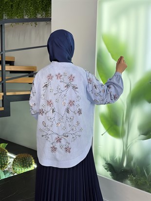 Açık Mavi Renk Taş Boncuk Ve Pulet İşlemeli Kimono