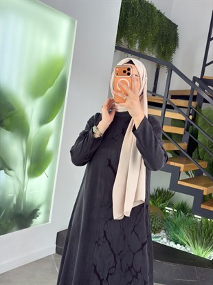 Antrasit Renk Mermer Desen Detaylı Seyyar Kemerli Cupra Elbise
