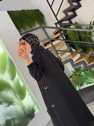 Siyah Renk Fermuarlı Halka Şerit Detaylı Giyçık 26YT502 Siyah