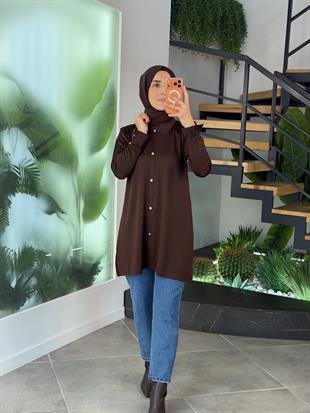 Armine Trend Yakalı Düğme Detaylı Merserize Tunik 25YTD4115 Kahverengi