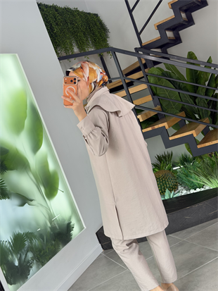 Bej Renk Seyyar Kemerli PantolonluTakım