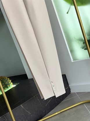 Beli Lastikli Düğme Detaylı Bej Renk Kadın Pantolon