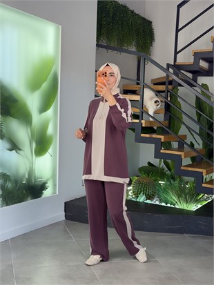 Bordo Renk Renk Garnili Şerit Detaylı Takım