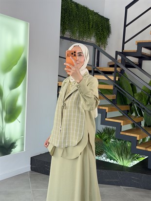 Çağla Yeşili Renk Kimonolu Elbiseli Takım