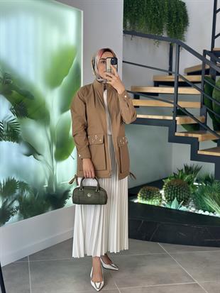 Cebi Taş Detaylı Camel Renk Kadın Ceket