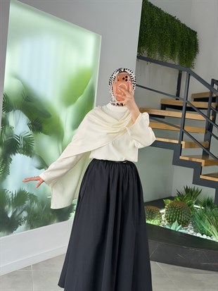 Ekru Renk Fular Detaylı Bluz