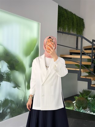 Ekru Renk Rayon Kumaşlı Denim Görünümlü  Blazer Ceket