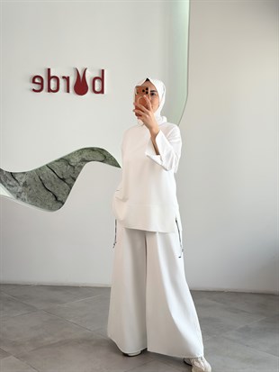 Ekru Renk Yandan Yırtmaçlı Basıc Sweatshirt