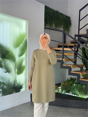 Etiket Detaylı Tunik