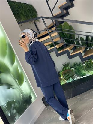 Etiket Ve Dikiş Detaylı Lacivert Renk Kadın Takım