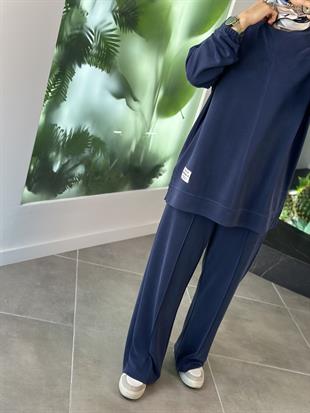 Etiket Ve Dikiş Detaylı Lacivert Renk Kadın Takım