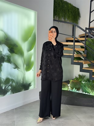 Siyah Renk Floral Desen Jakarlı Gömlek