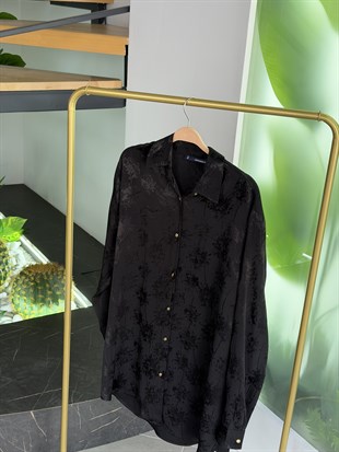 Siyah Renk Floral Desen Jakarlı Gömlek