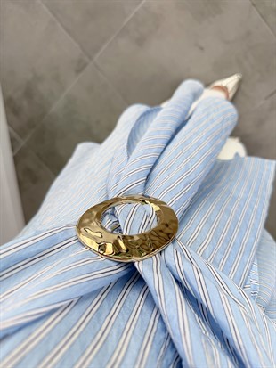 Mavi Renk Gold Tokalı Asimetrik Gömlek