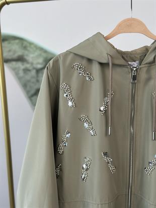 Haki Renk Bondit Kumaşlı Taş İşlemeli Yağmurluk