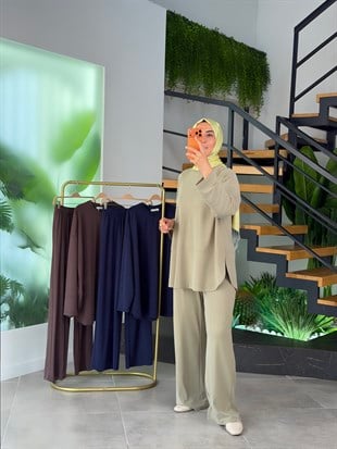 Haki Renk Etek Ucu Kavisli Kesik Detaylı Takım